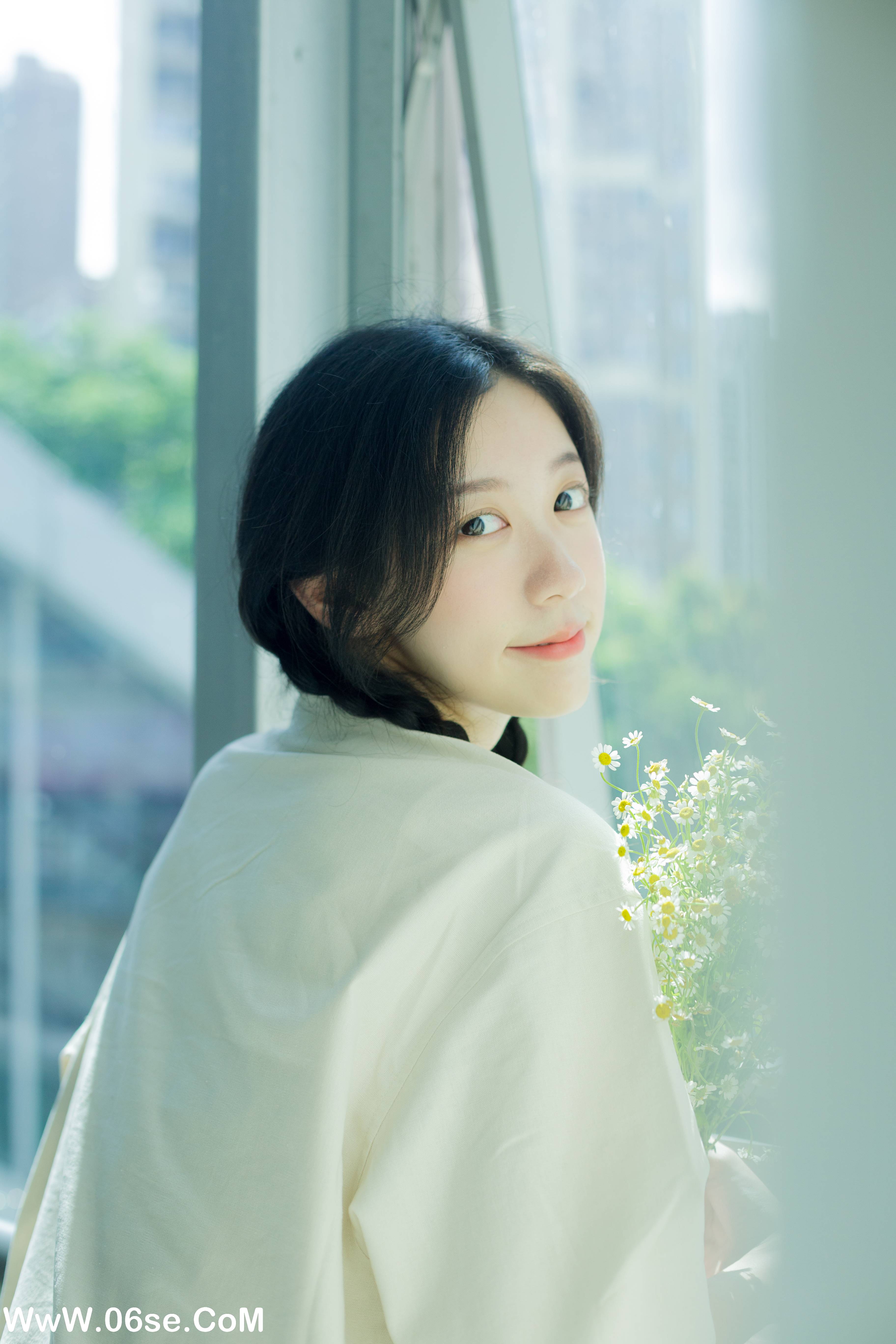 图片[17]-[YITUYU艺图语]2022.08.22 地铁奇遇记 饲猫少女-[38+1P／340MB]-六色网