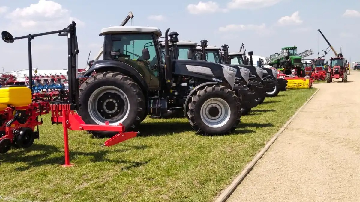 Сельхозтехника 2023. Сельхозтехника 2023. Сельхозтехника 2023. Сельхозтехника 2023. Российские комбайны 2022 года.