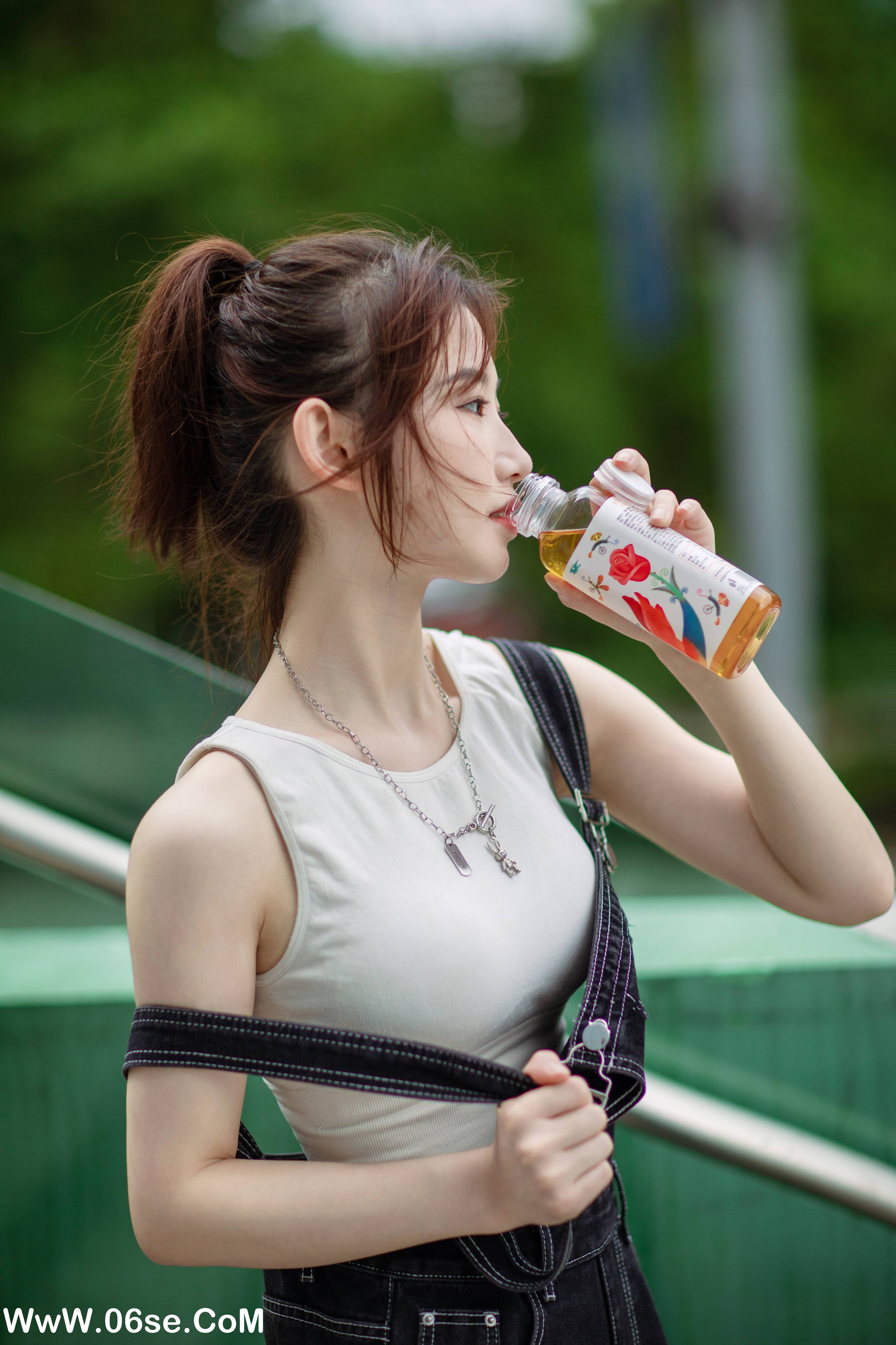图片[4]-[YITUYU艺图语]2022.07.29 夏日的微风 佩佩[24+1P／342MB]-六色网