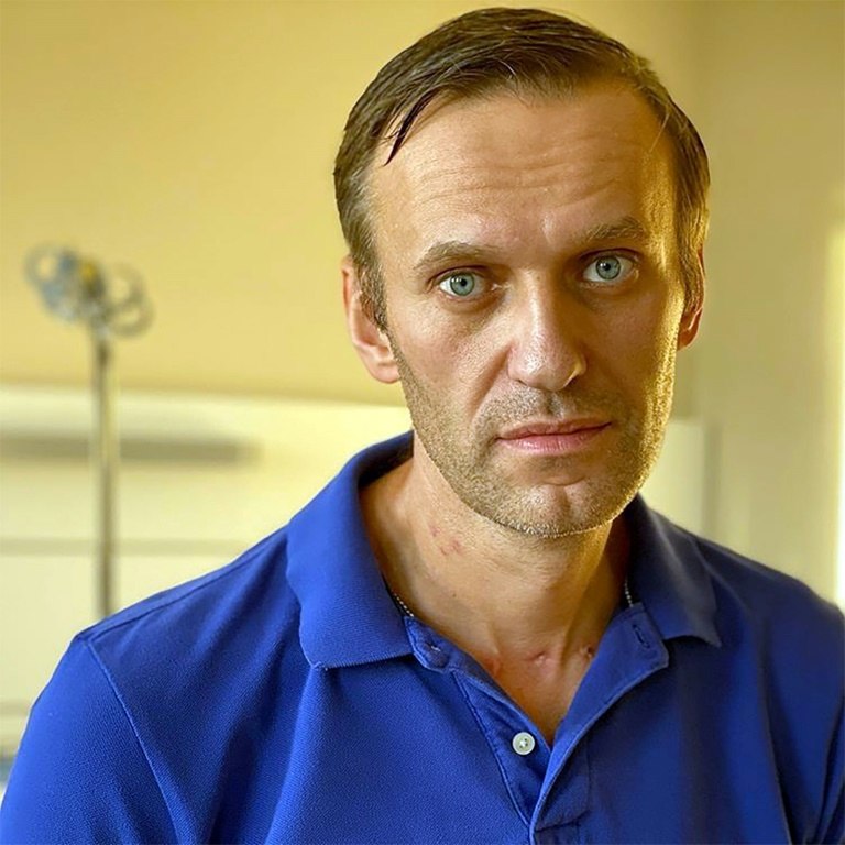 Навальный обвинил ФСБ в покушении на его жизнь