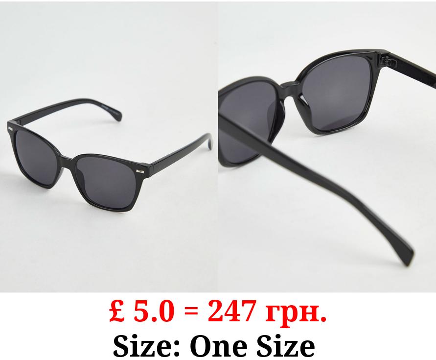 Black Wayfarer Sunglasses