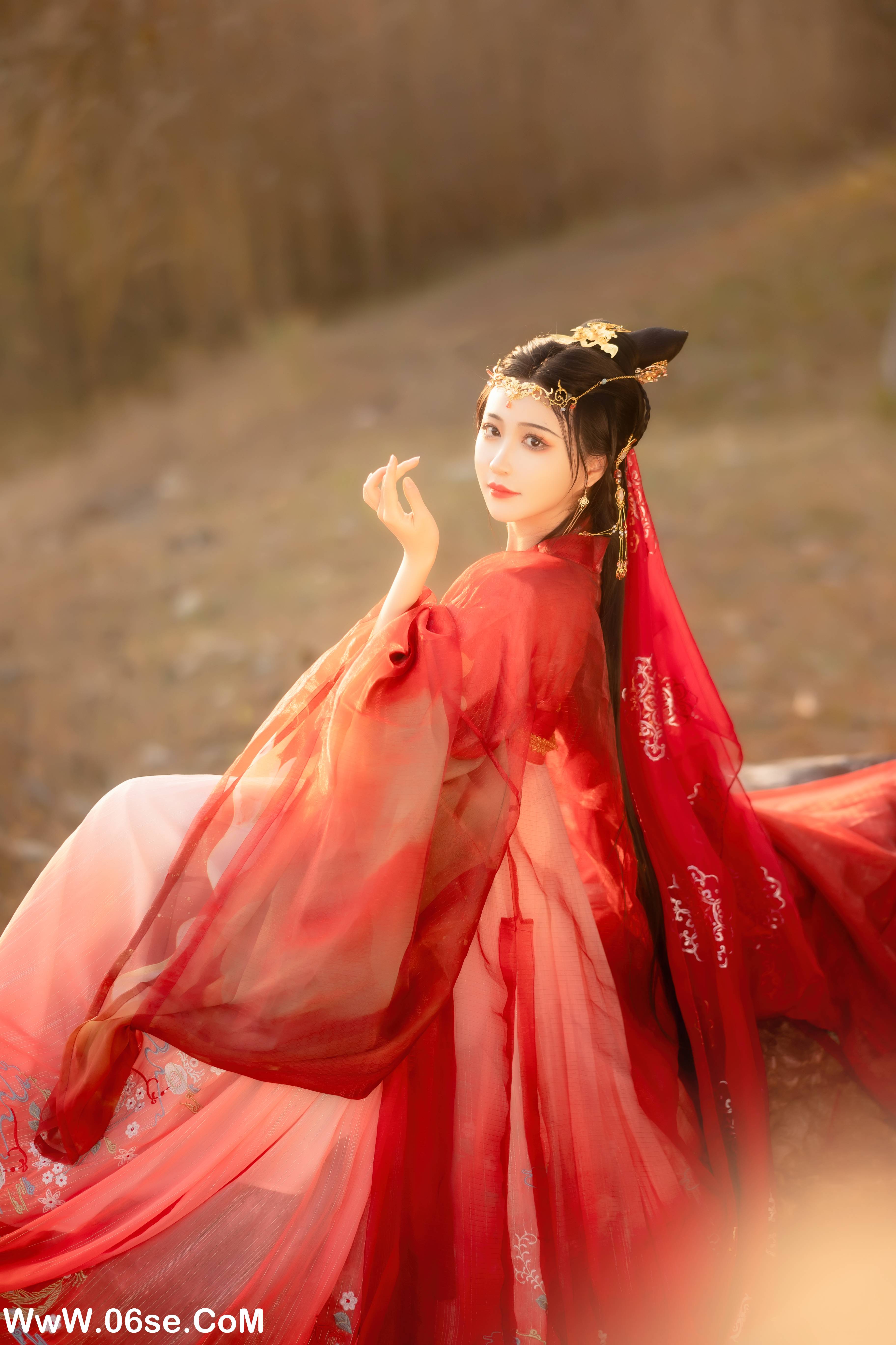 图片[15]-[YITUYU艺图语]2022.11.03 枫霜尽 -绮罗生的小苏苏-[28+1P／240MB]-六色网