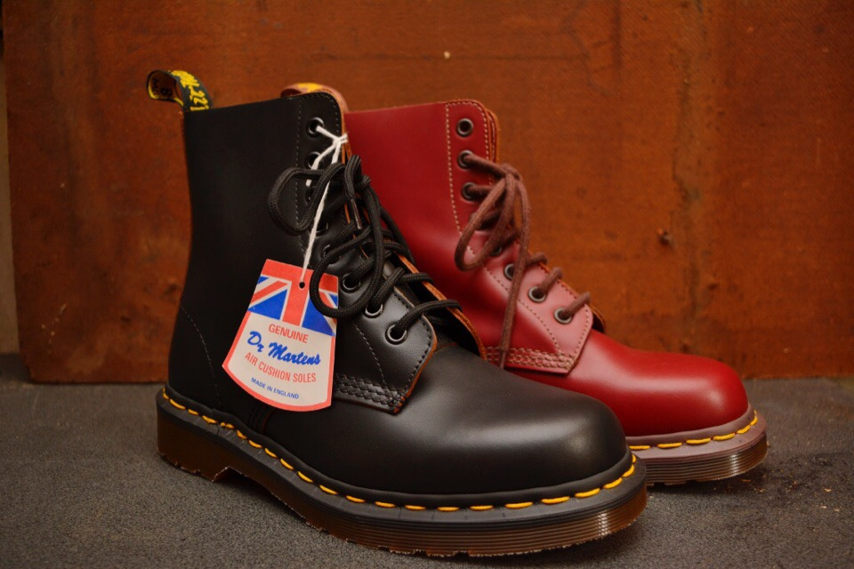 Dr Martens 1460 made in England. Dr Martens 1460 Cherry Red made in England. Dr Martens 1460 Oxblood. Dr Martens England.