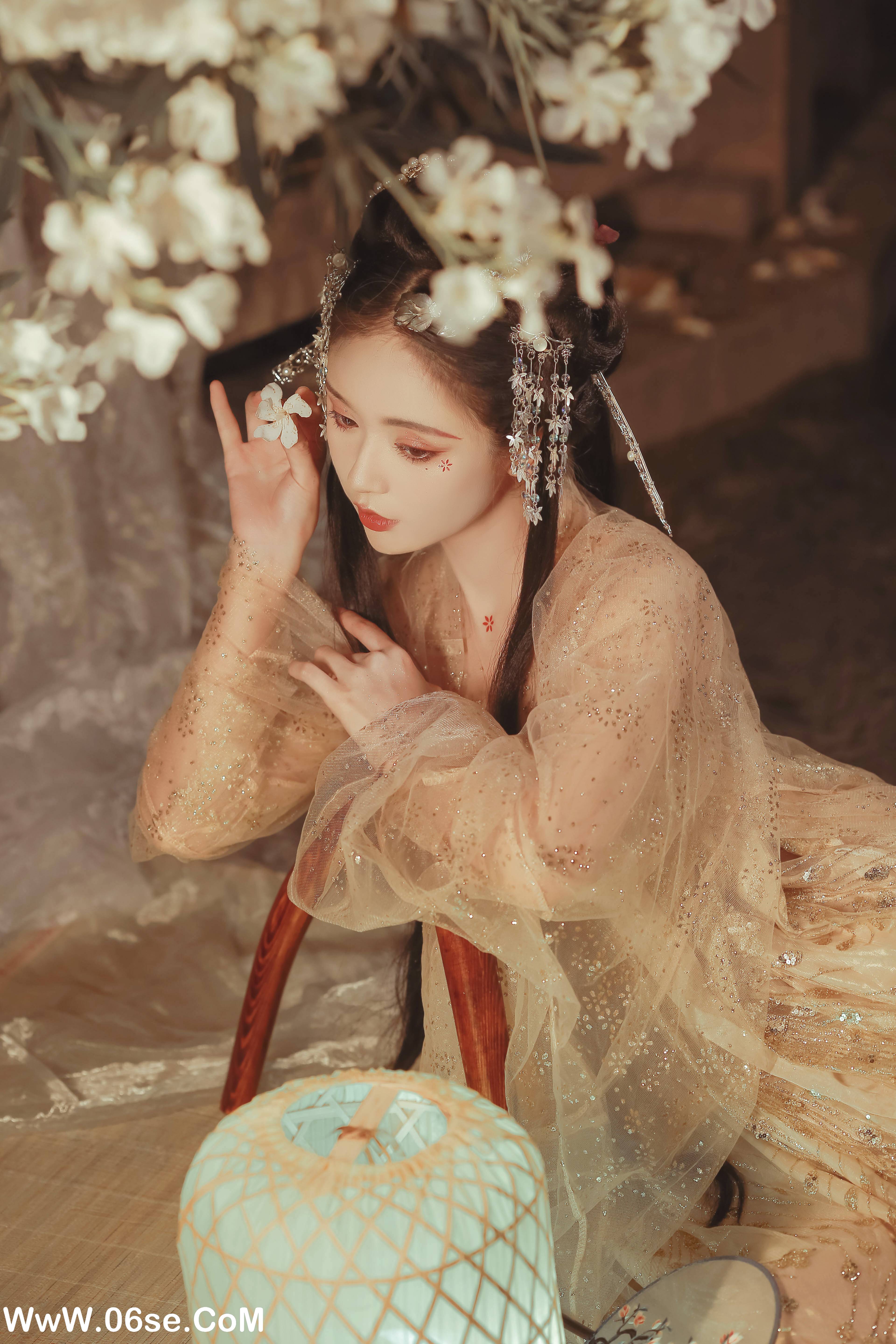 图片[8]-[YITUYU艺图语]2022.11.30 满身花影倩人扶 奶文文[22+1P／109MB]-六色网