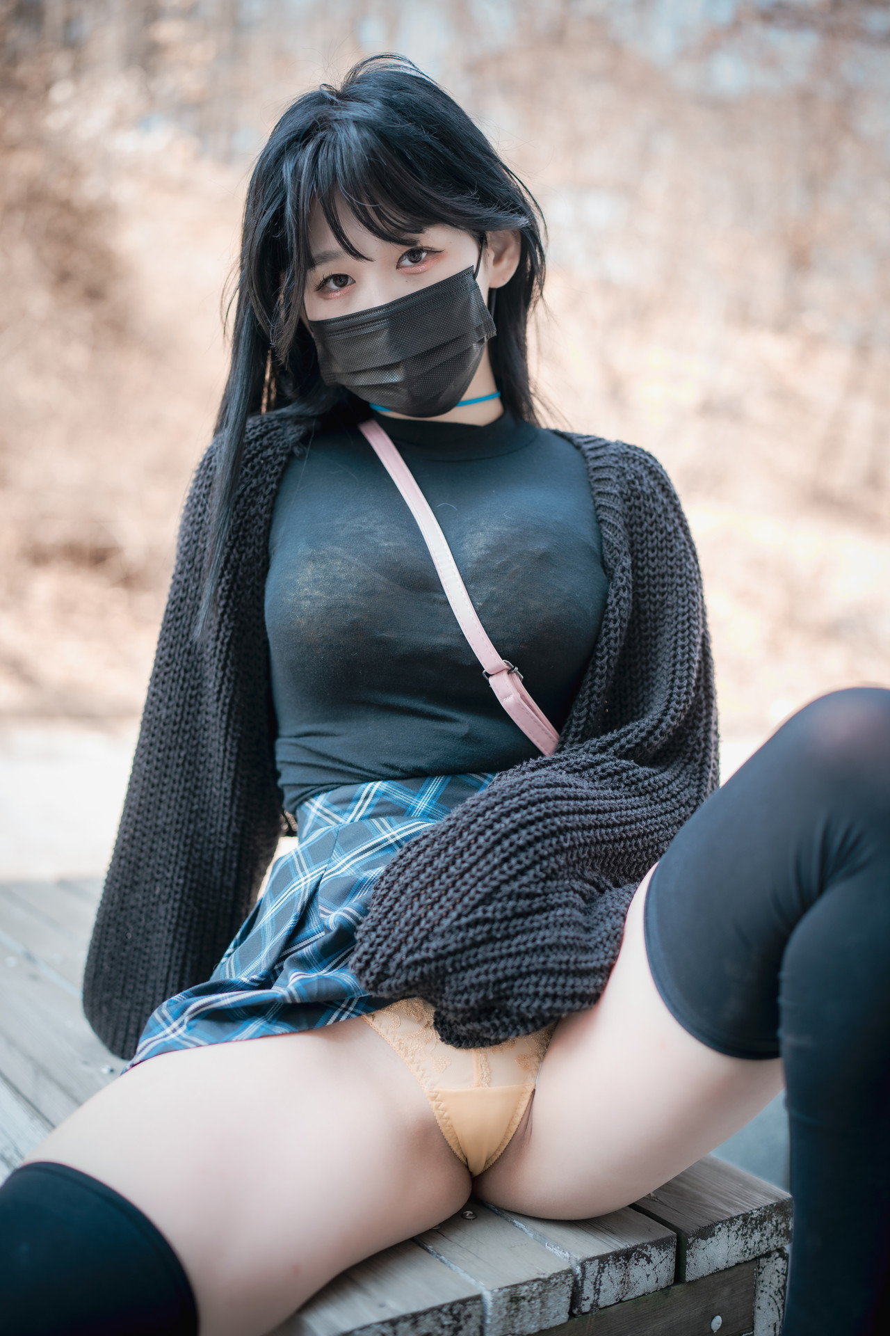 ZIA.Kwon 권지아, [DJAWA] Early Spring Walk in March Set.01 17
