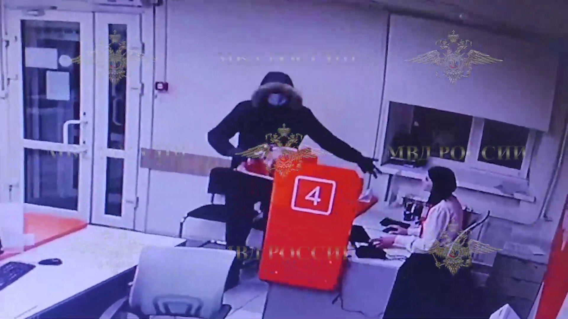 Грабителя банка поймали в Хабаровске