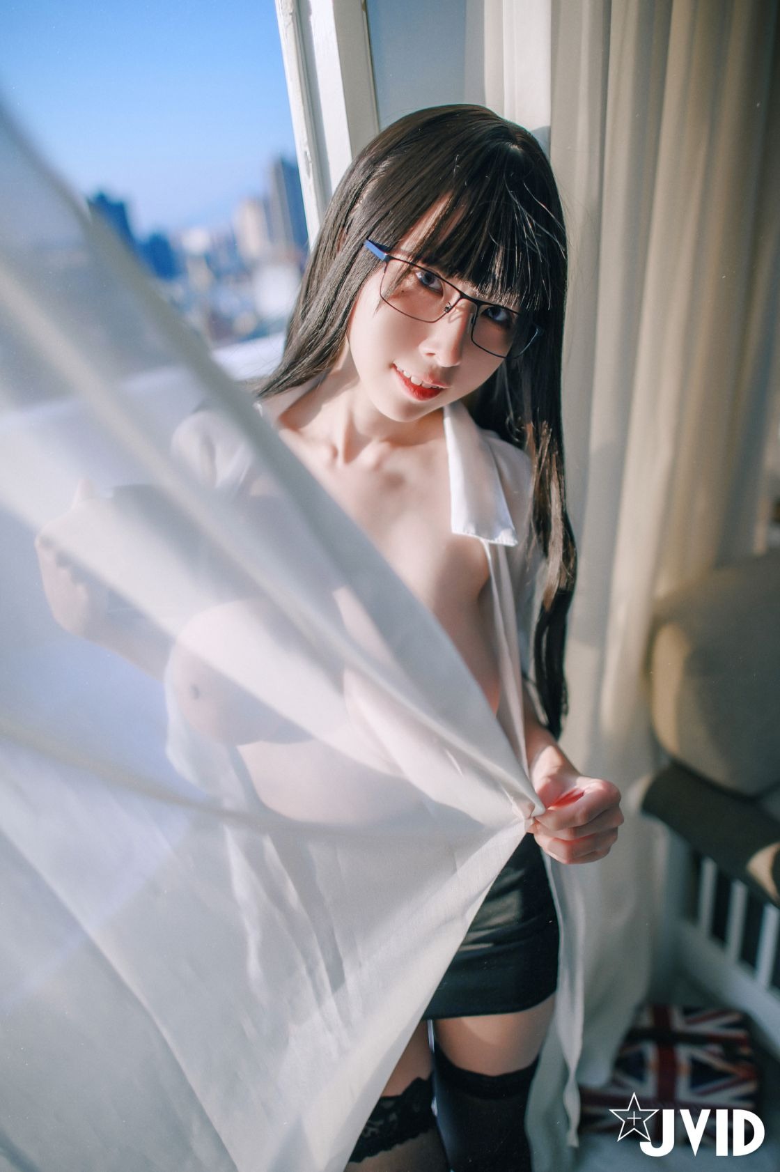 [JVID]黎菲儿 色色的、能幹的超巨乳女同事 41