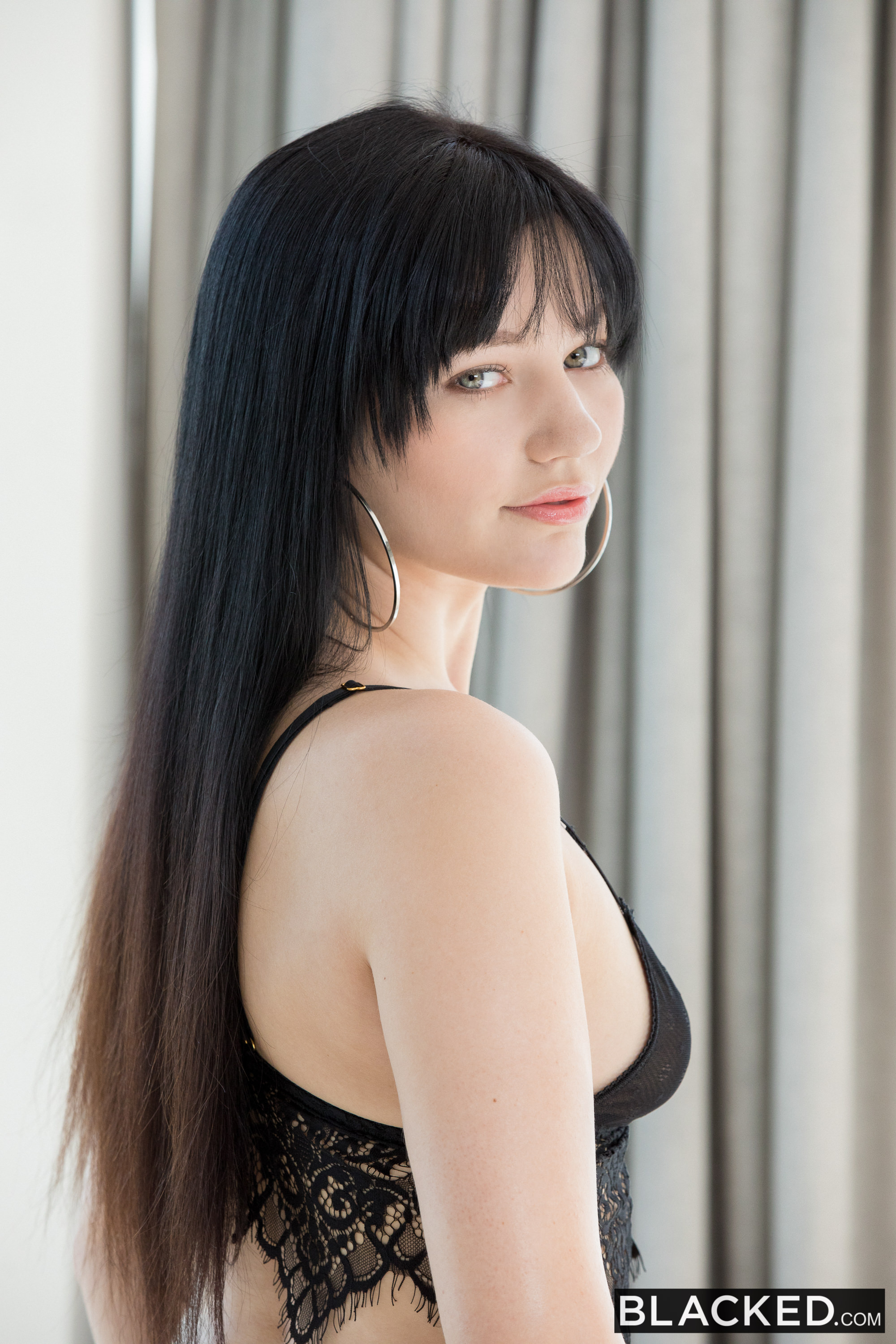 [Image: 91590348efaacc3d6f7b2.jpg]