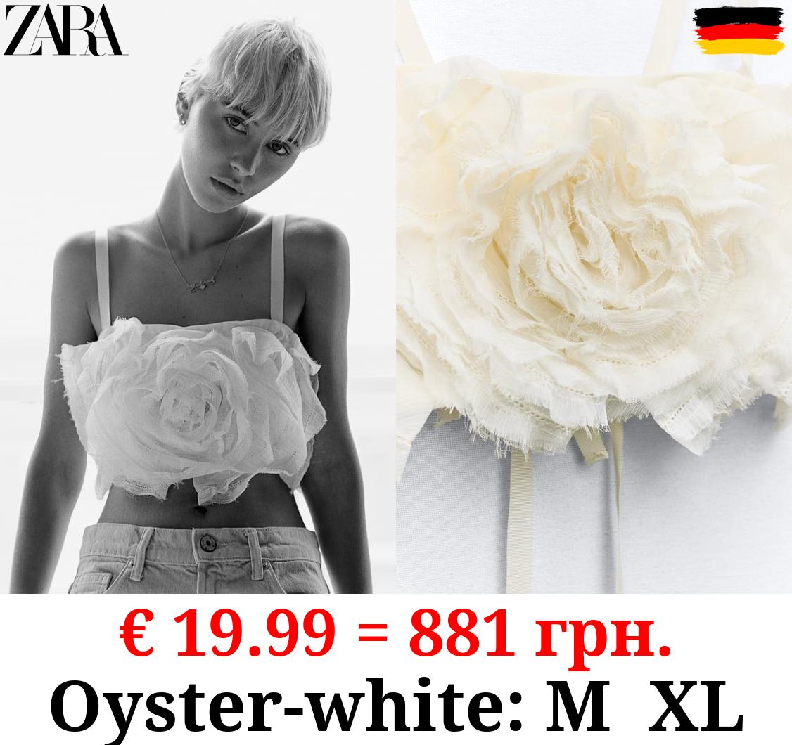 CROP TOP WITH RAISED FLOWER