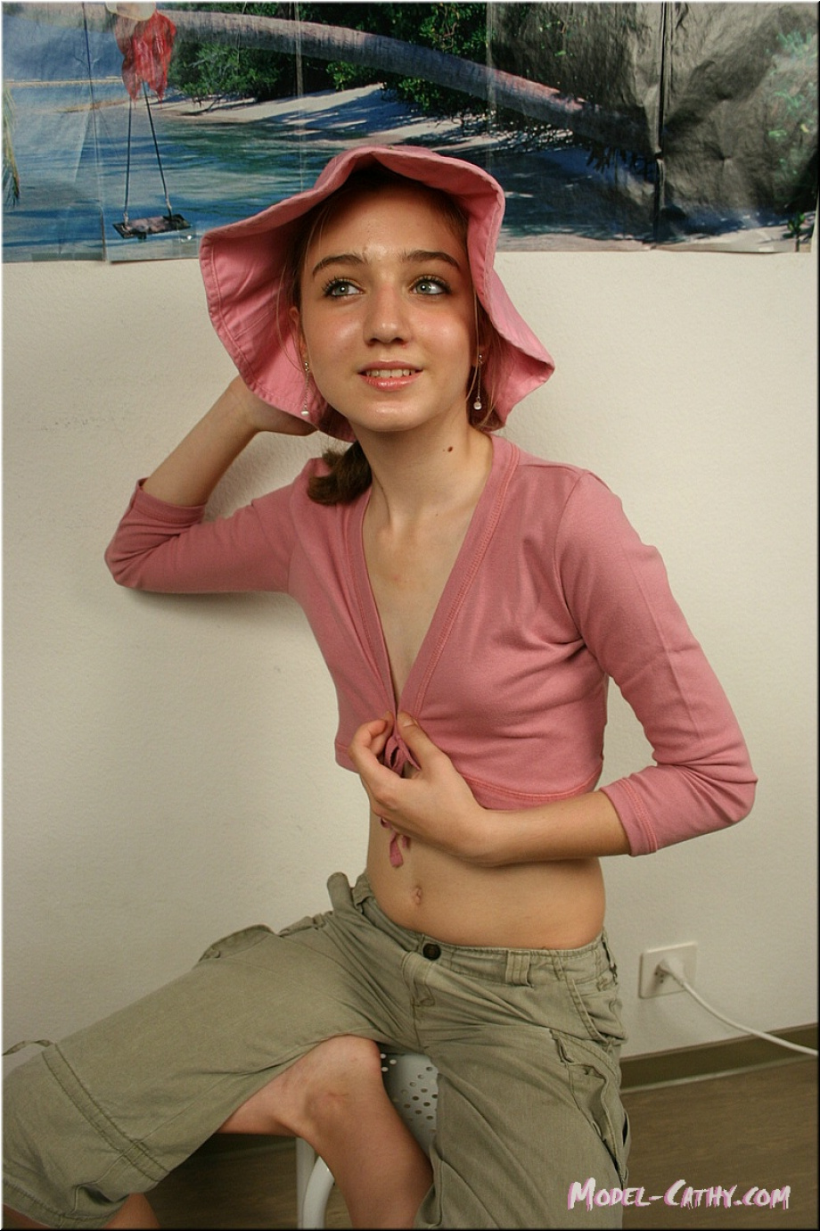 [Image: 91f8323eddb9e302ecbff.jpg]