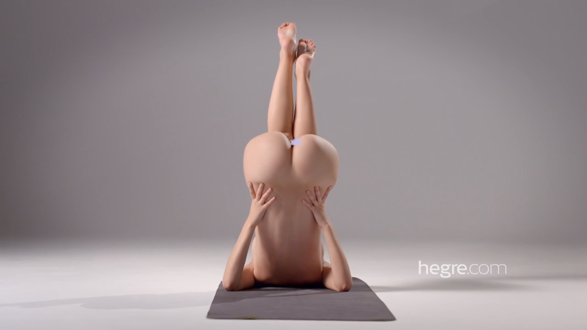 Ariel Naked Fitness Motivation 