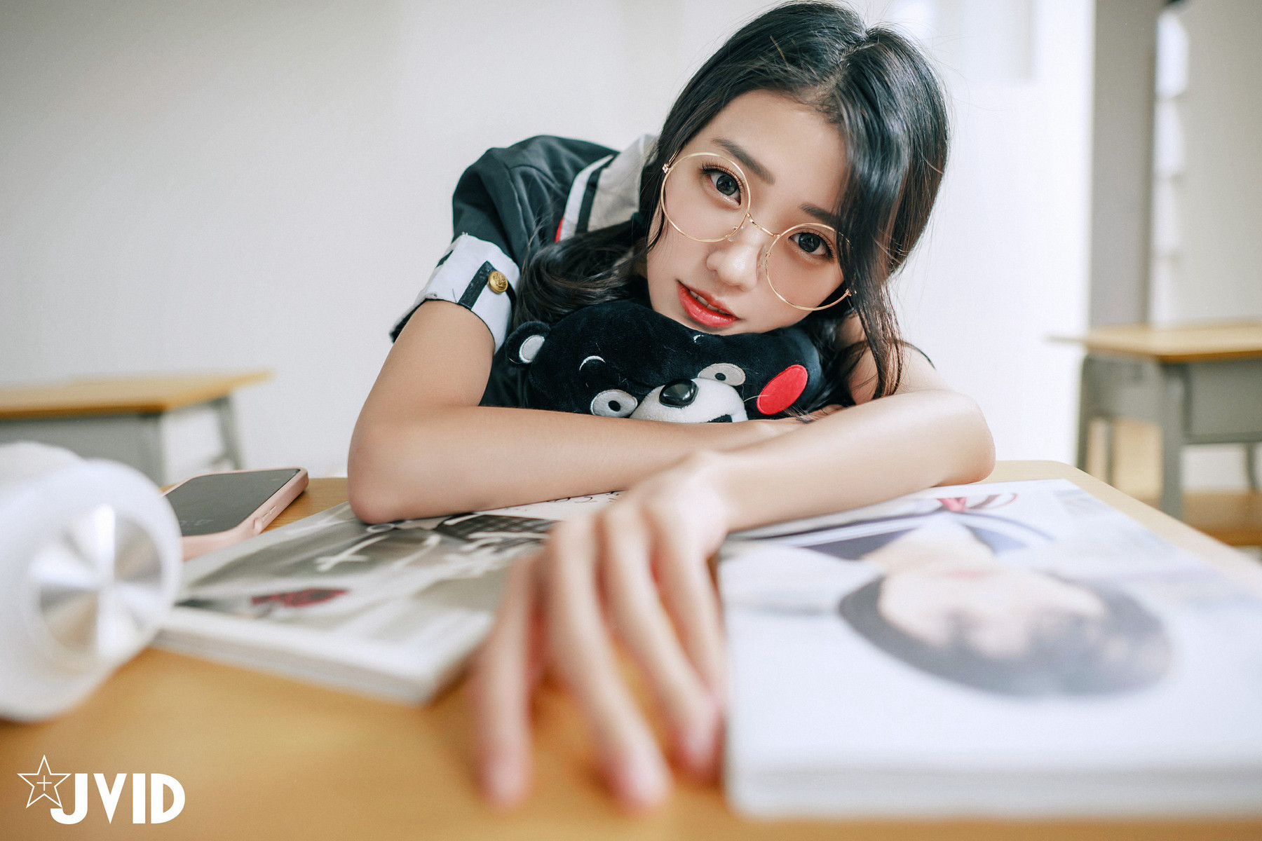 JVID精品 高顏值甜美學妹誘惑?清純校花?放學後的教室，學妹說她喜歡我 Vol.01 6