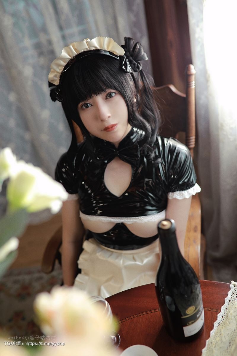 [Cos]小容仔咕咕咕 - 南半球女仆 [38P+1V] 35