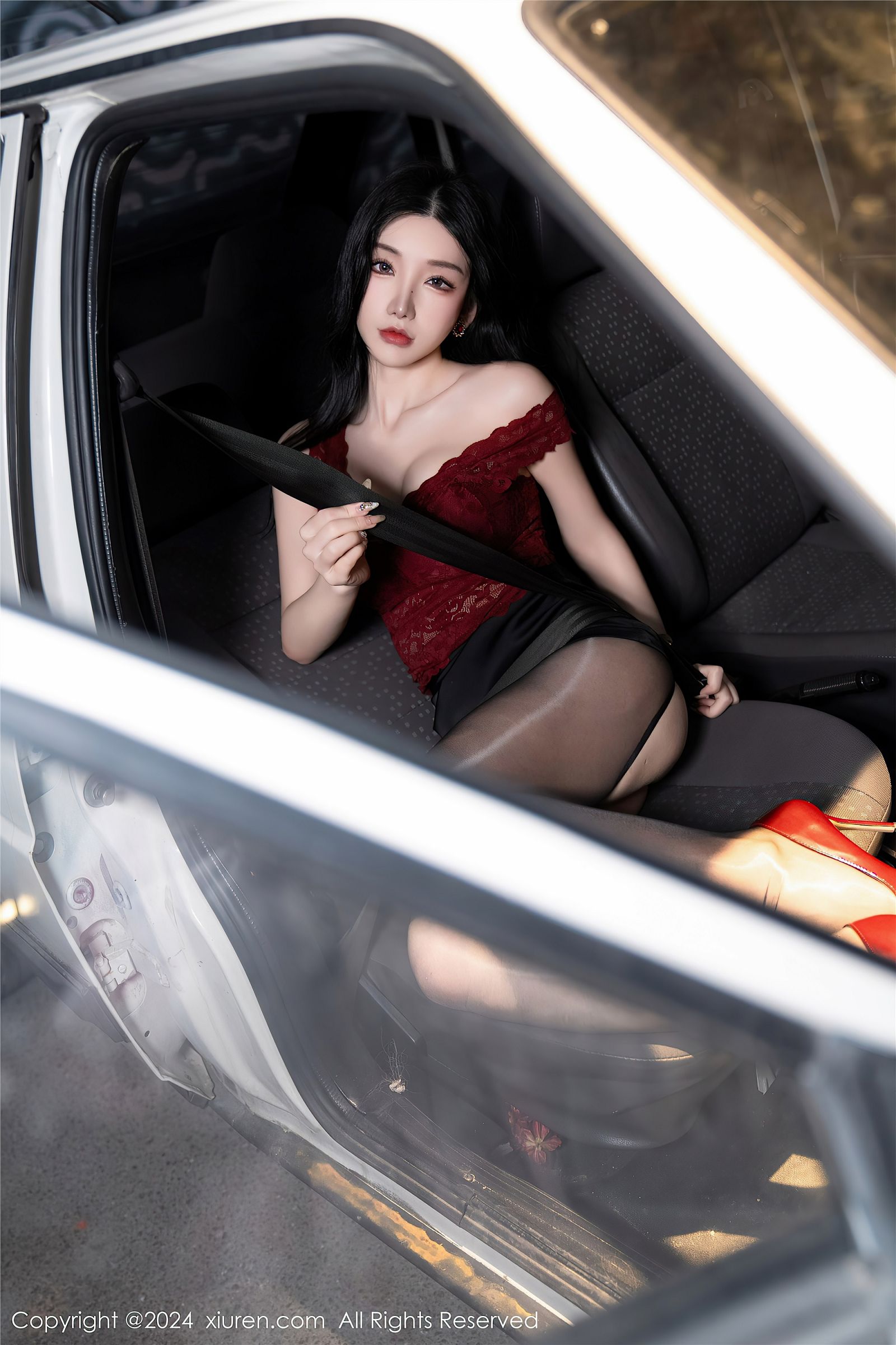 图片[38]-[XIUREN秀人网] 2024.01.19 NO.7993 周于希Sally-六色网