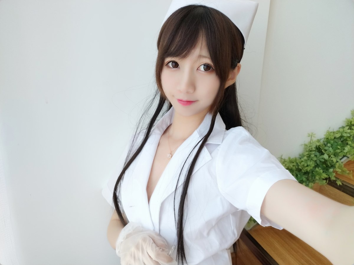 [Cos]魔物喵 - 白丝护士包[60P] 35
