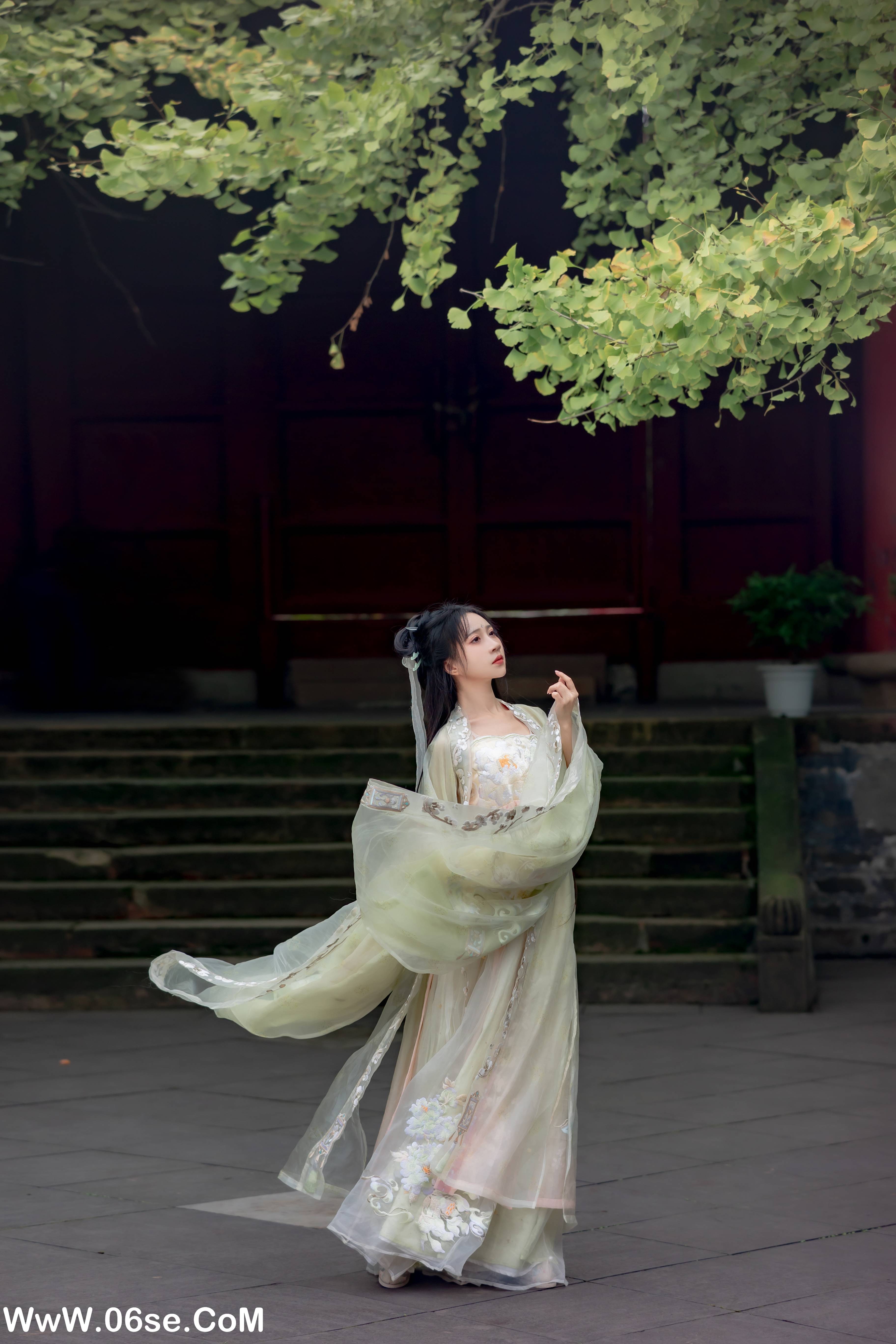 图片[31]-[YITUYU艺图语]2022.11.26 拒霜思 -绮罗生的小苏苏-[32+1P／249MB]-六色网