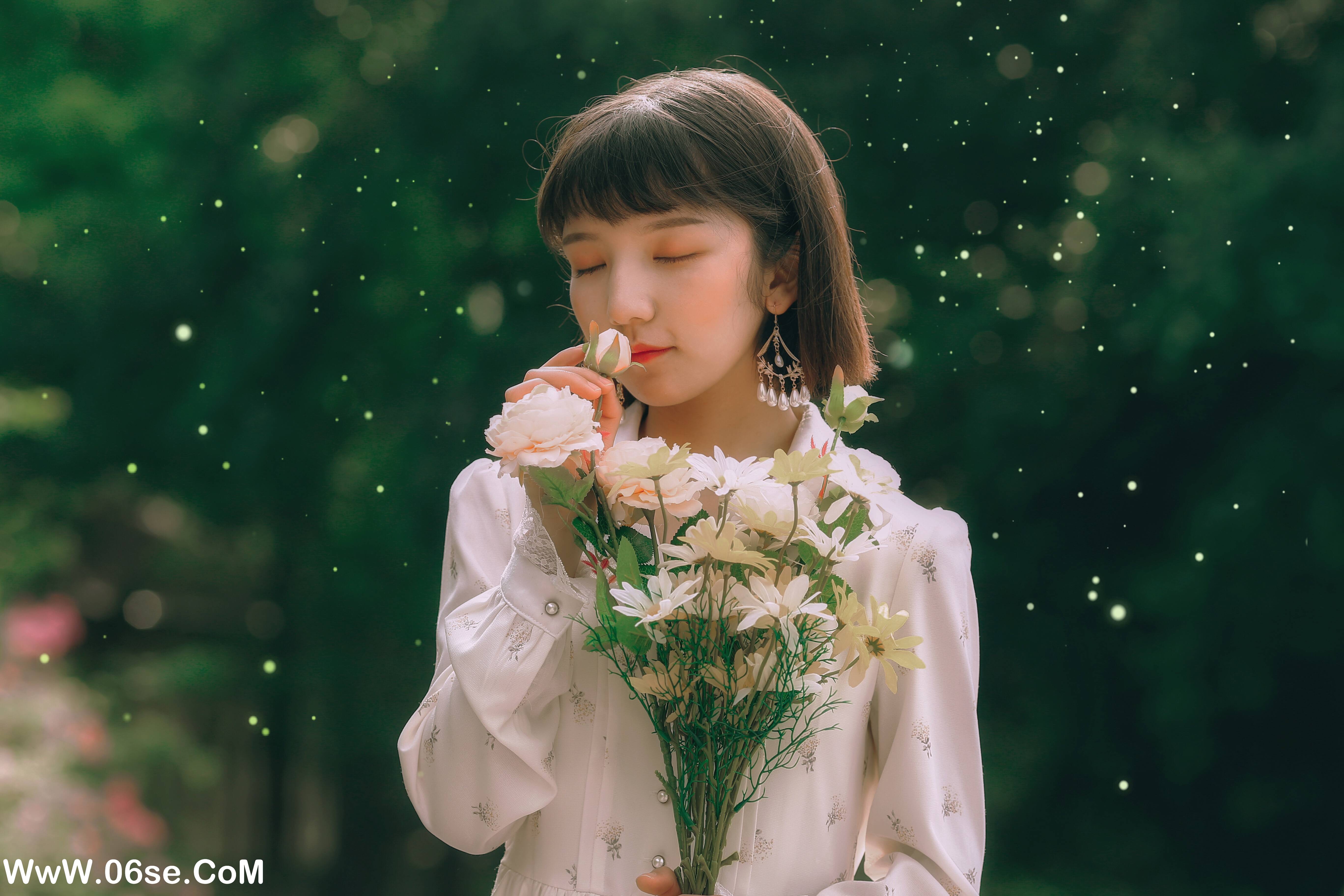图片[4]-[YITUYU艺图语]2022.10.19 少女的裙摆 橄米[24+1P／100MB]-六色网