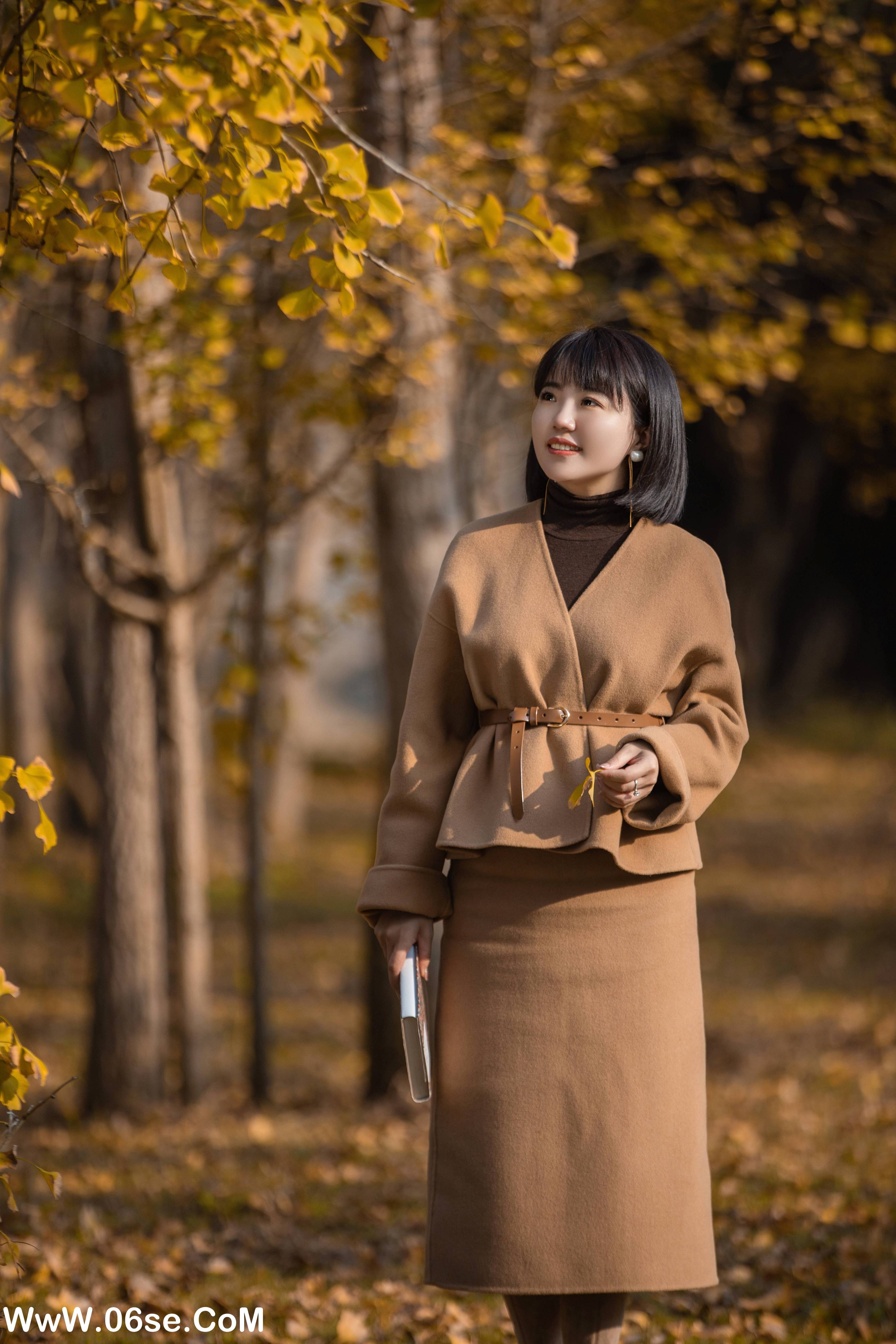 图片[14]-[YITUYU艺图语]2022.12.27 又一年银杏黄 冬琴[34+1P／572MB]-六色网