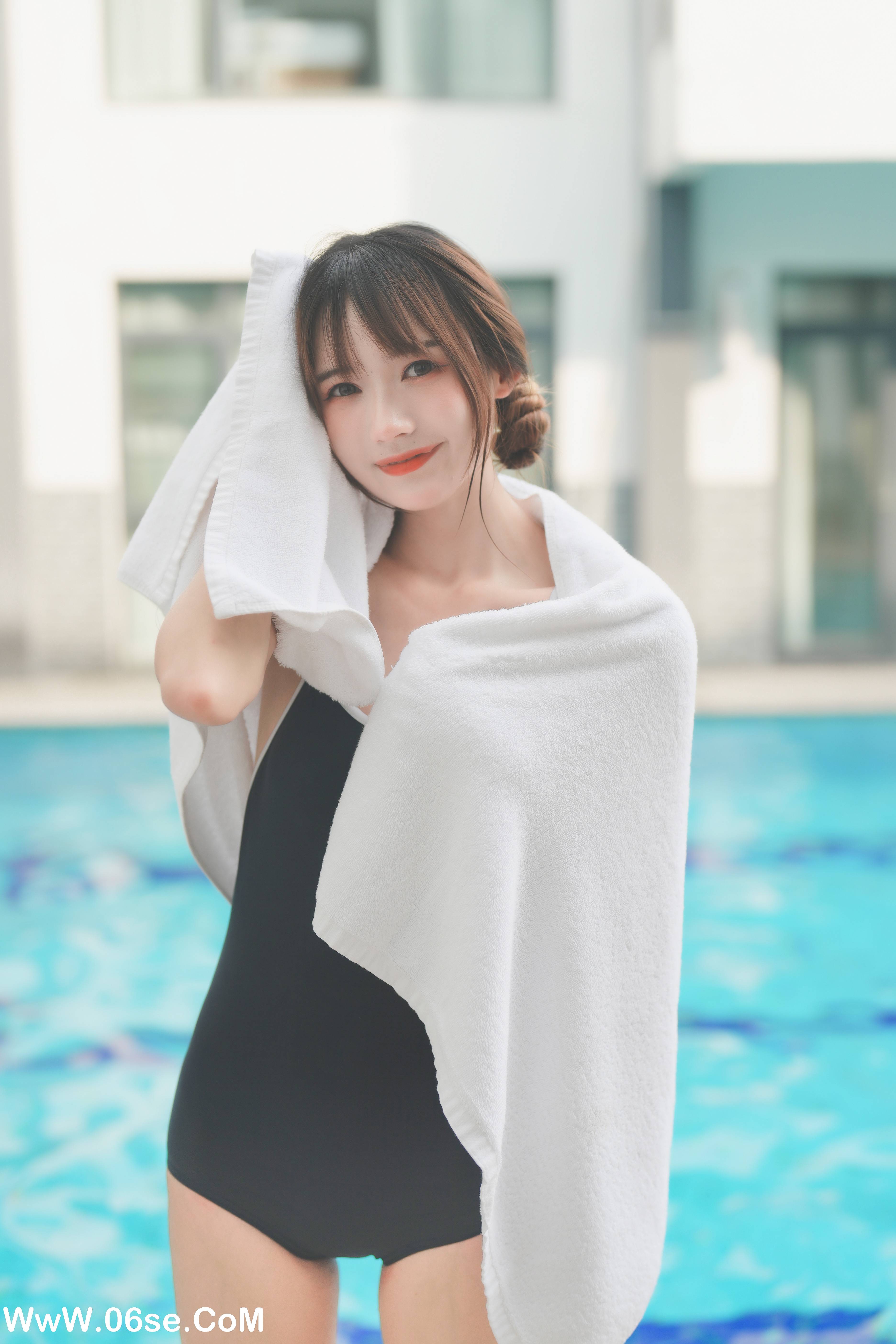 图片[20]-[YITUYU艺图语]2022.09.30 甜甜的死库水 兔子Zzz不吃胡萝卜[29+1P／93MB]-六色网