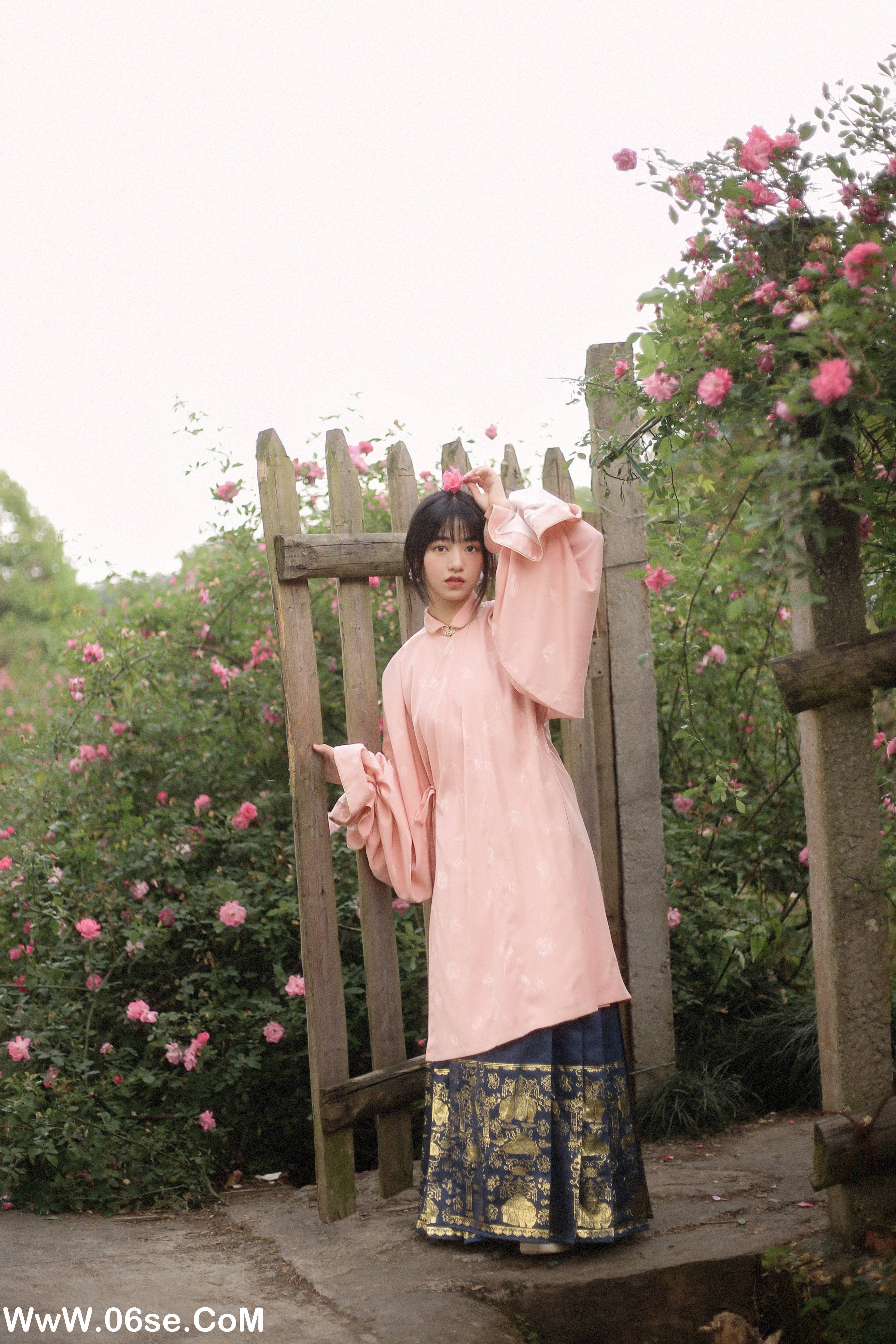 图片[22]-[YITUYU艺图语]2022.09.22 蔷薇花开 panniling[29+1P／591MB]-六色网