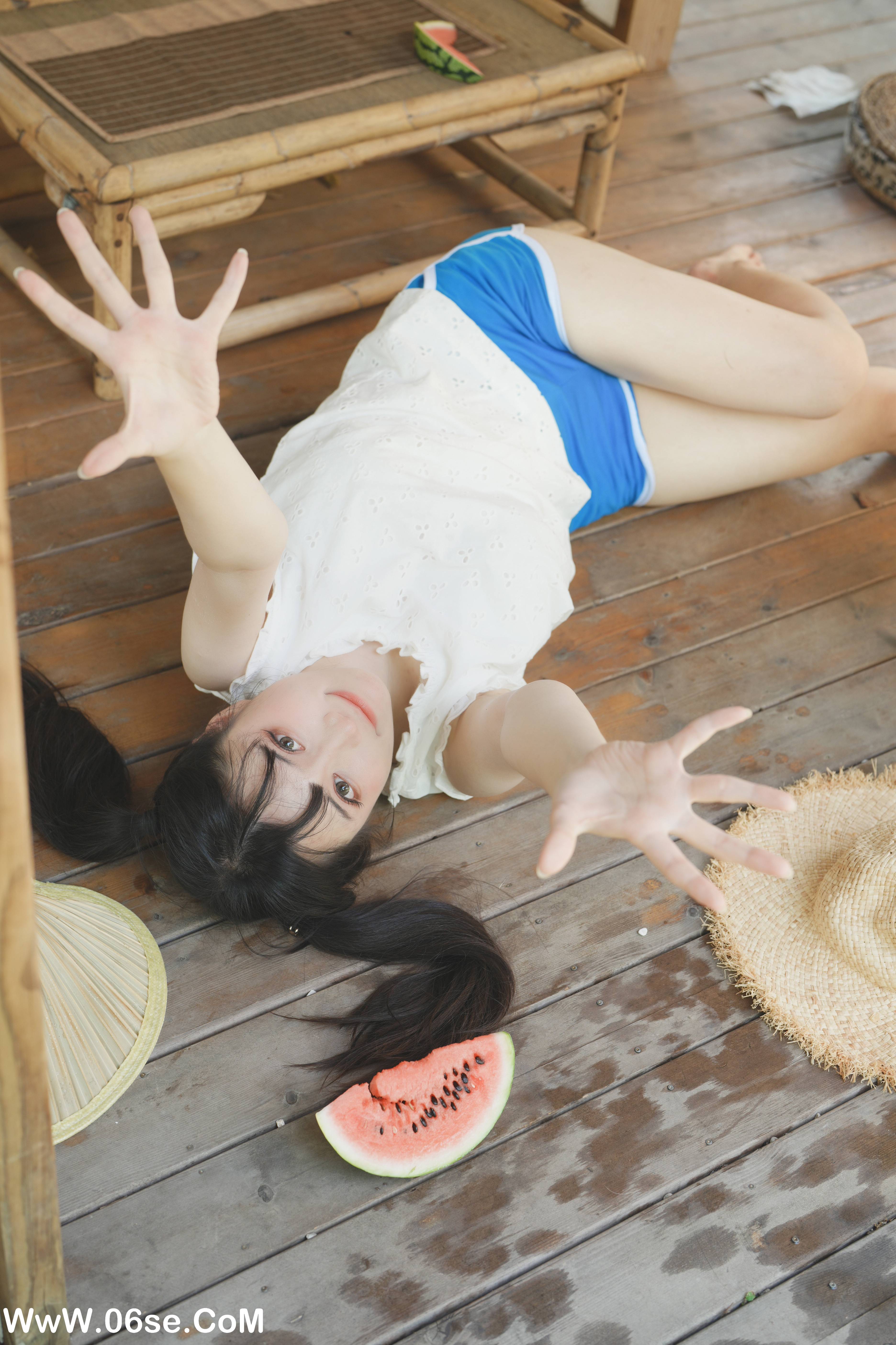 图片[23]-[YITUYU艺图语]2022.09.05 夏日少女与西瓜 贰加六[38+1P／147MB]-六色网