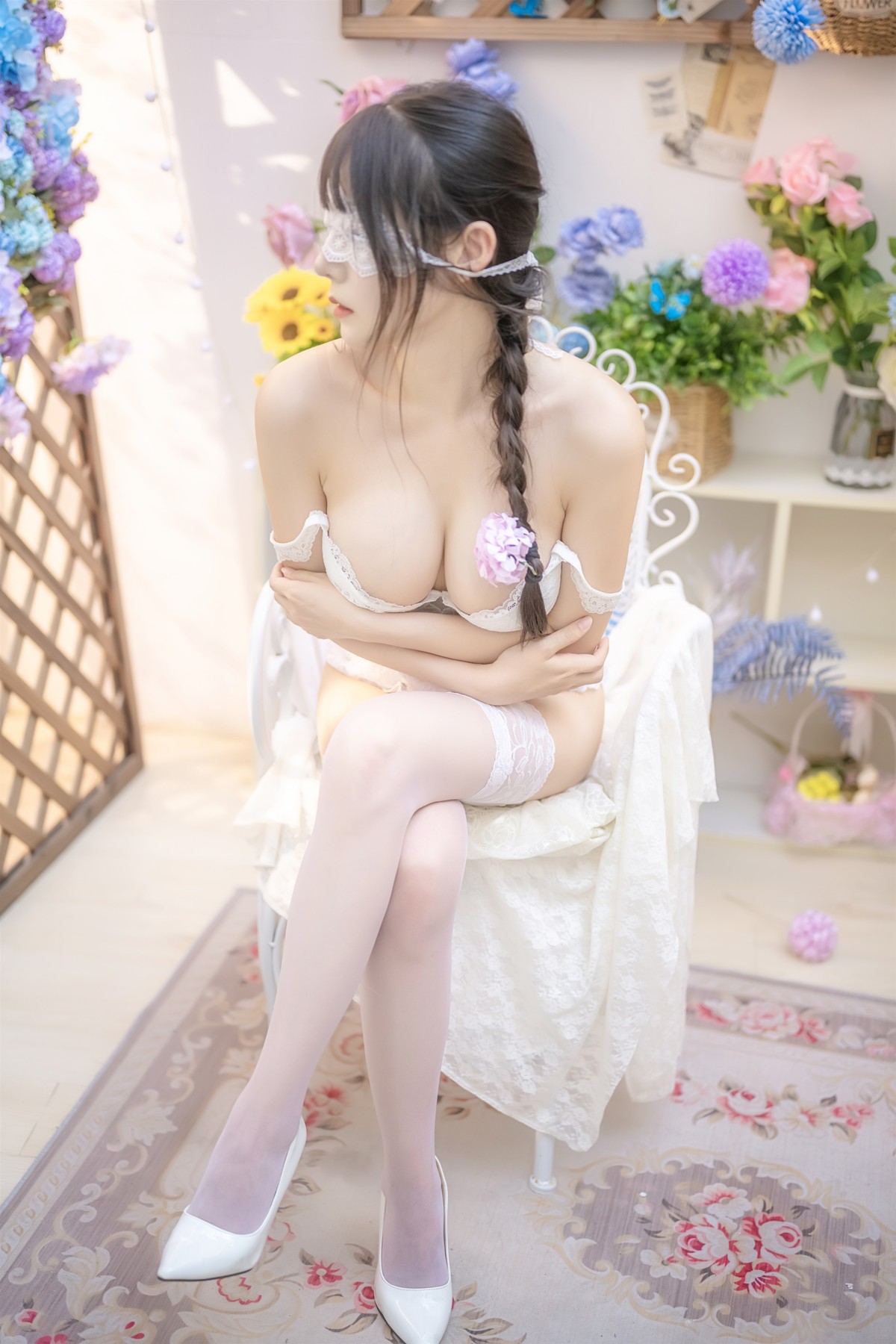 香草喵露露写真 Cosplay 白色玫瑰 1