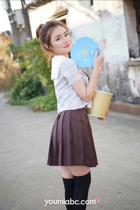 [Image: 93c73d6ae9b5f540be534.jpg]