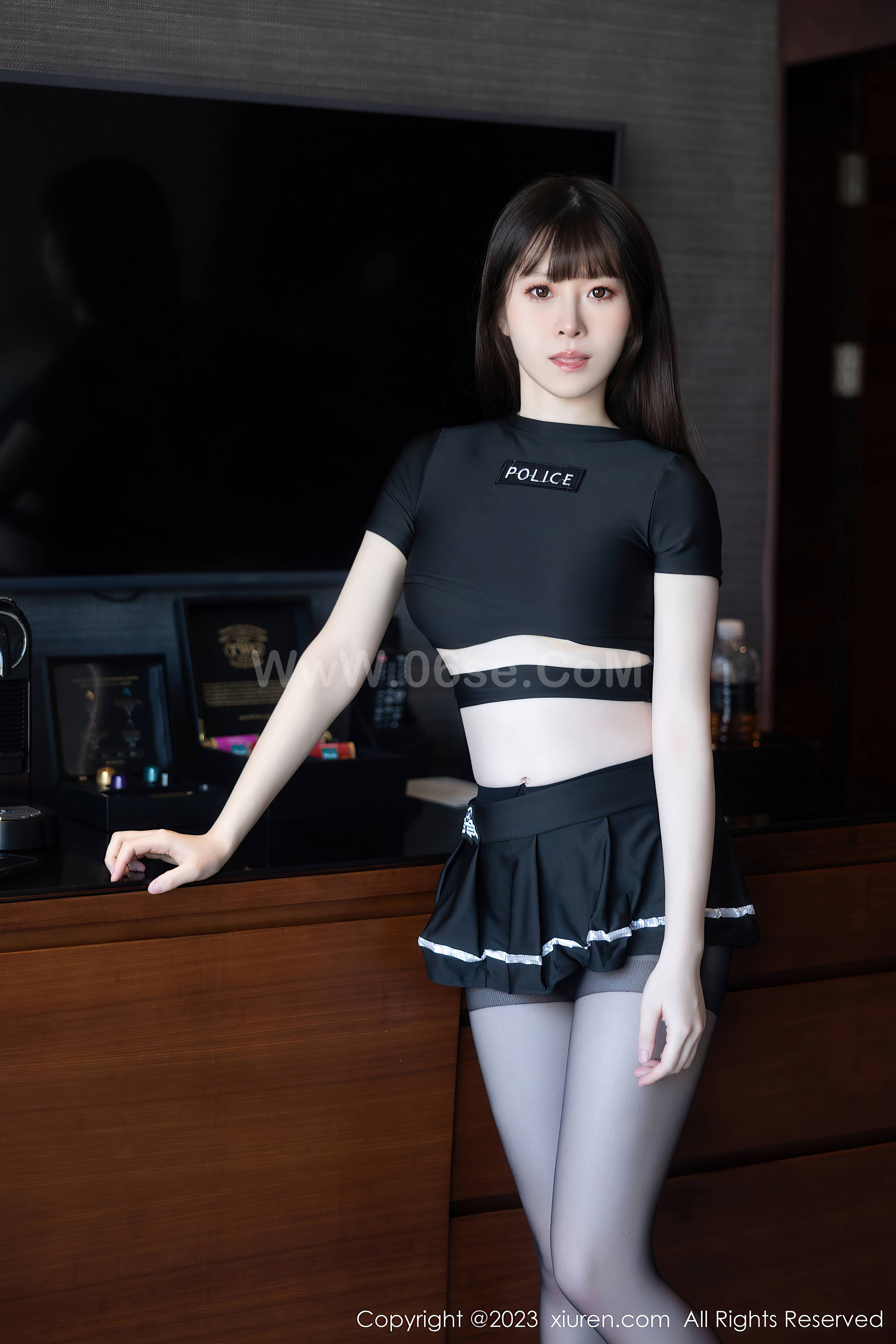 图片[2]-[Xiuren秀人网]2023.11.09 NO.7637 林悠悠[98+1P／792MB]-六色网