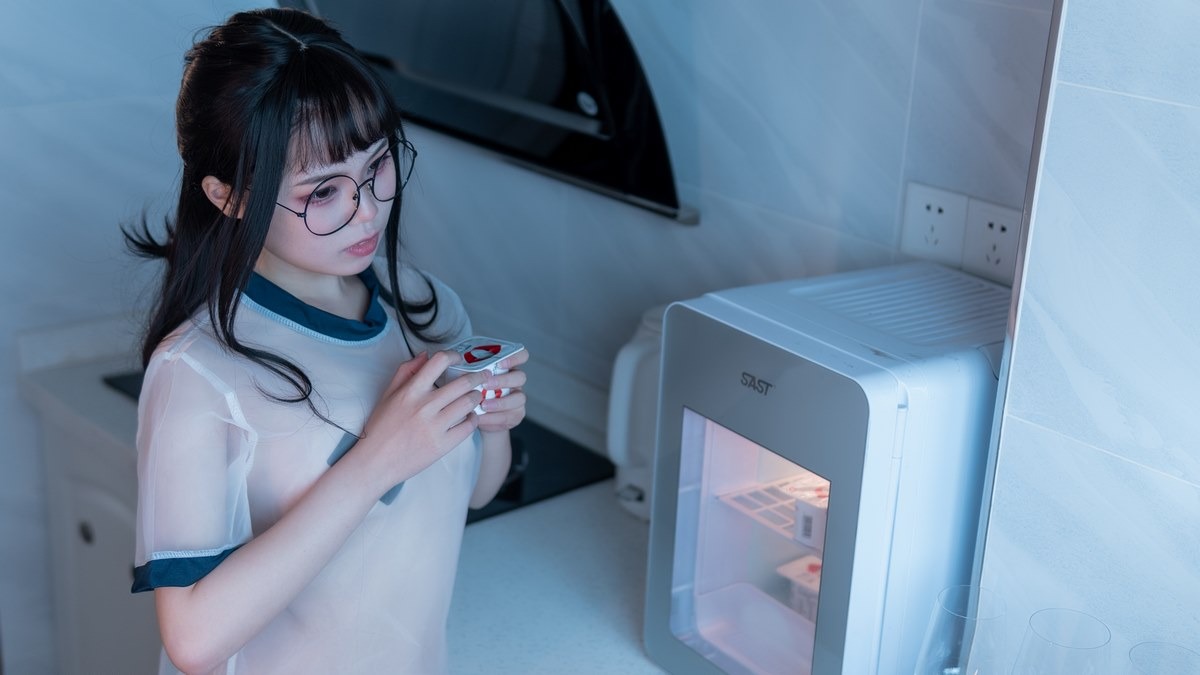 [Cos]七月喵子 - 喝酸奶的眼镜娘[35P] 26