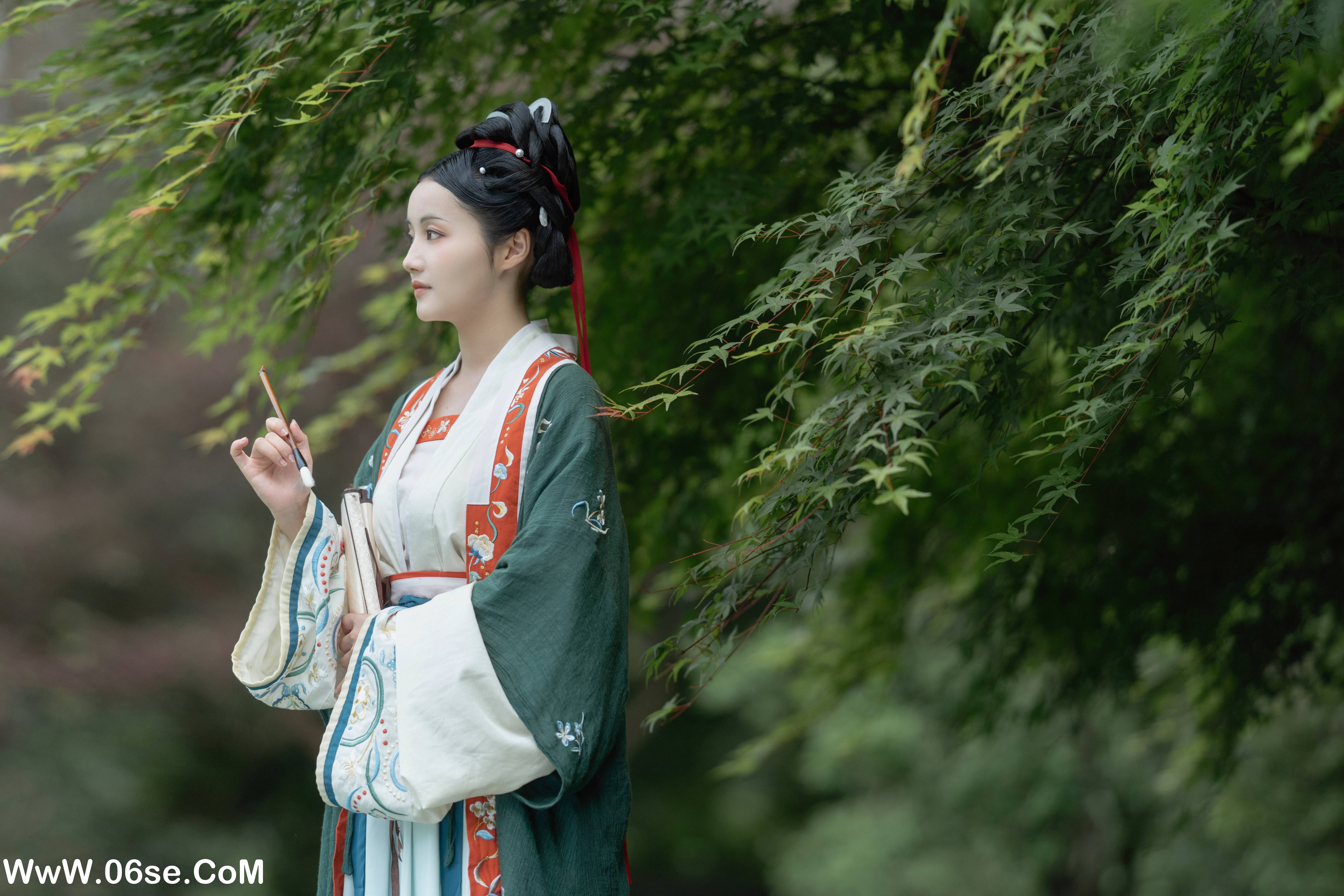 图片[18]-[YITUYU艺图语]2022.10.31 画莫叶 默默[25+1P／272MB]-六色网