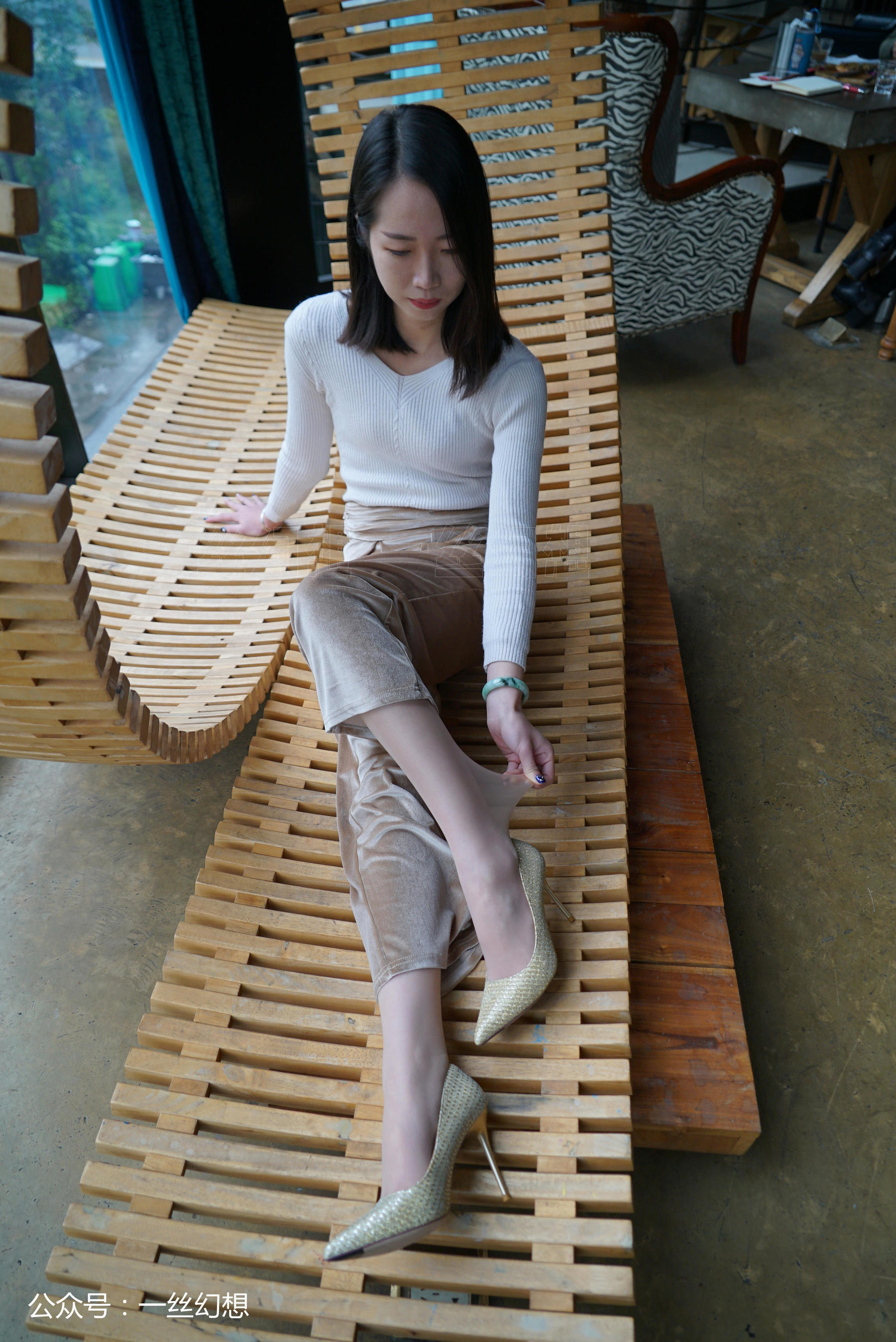 [高丝女子图鉴]袜小喵×一丝幻想_No.042_茜茜-写真图集共58P 8