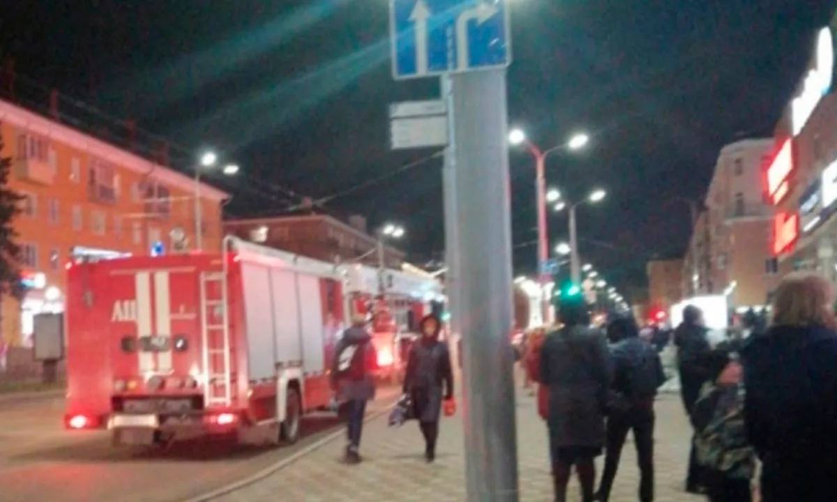 Пожарная тревога эвакуация. МЧС макси Петрозаводск.
