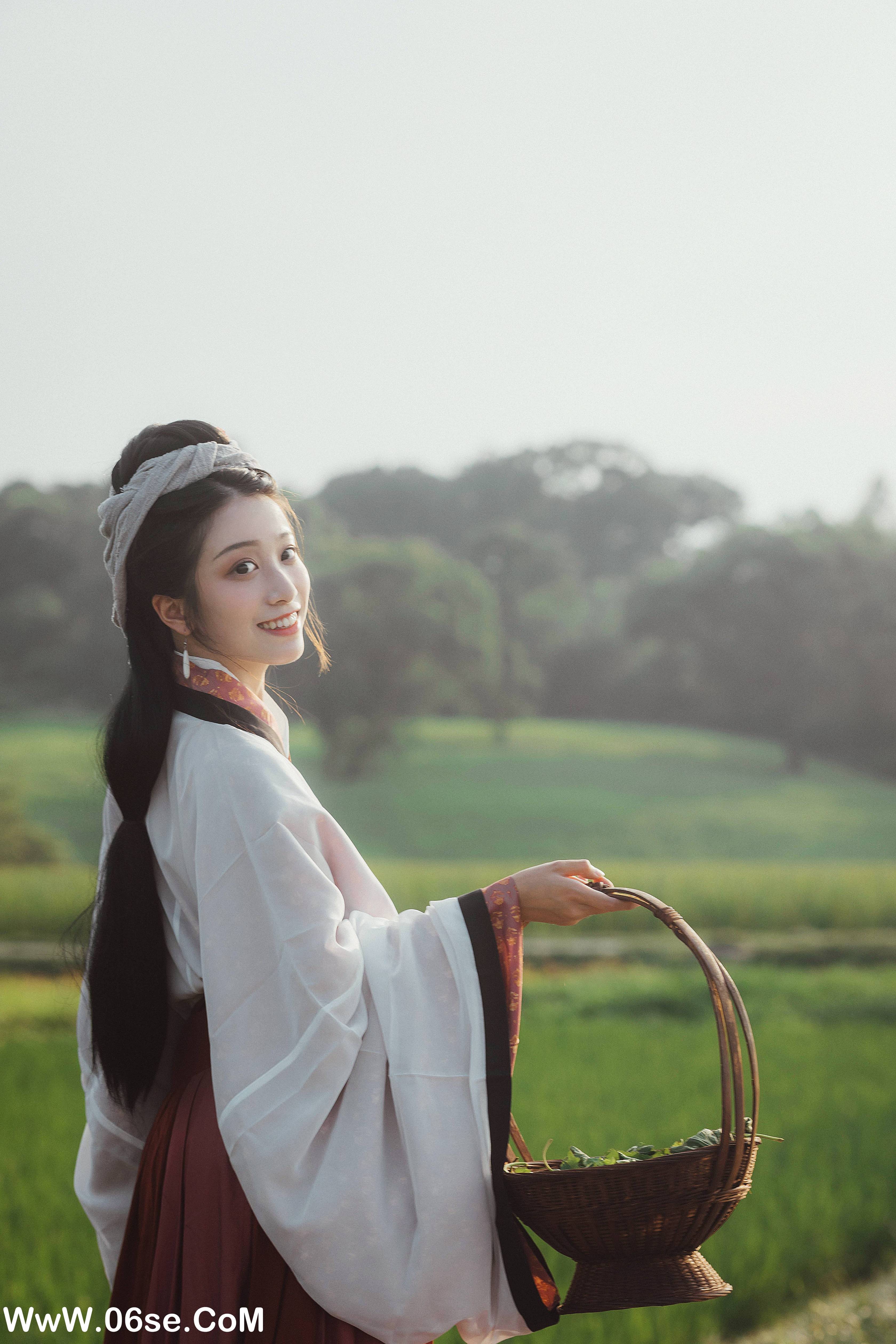 图片[17]-[YITUYU艺图语]2022.01.01 罗敷 小清菡[24+1P／339MB]-六色网