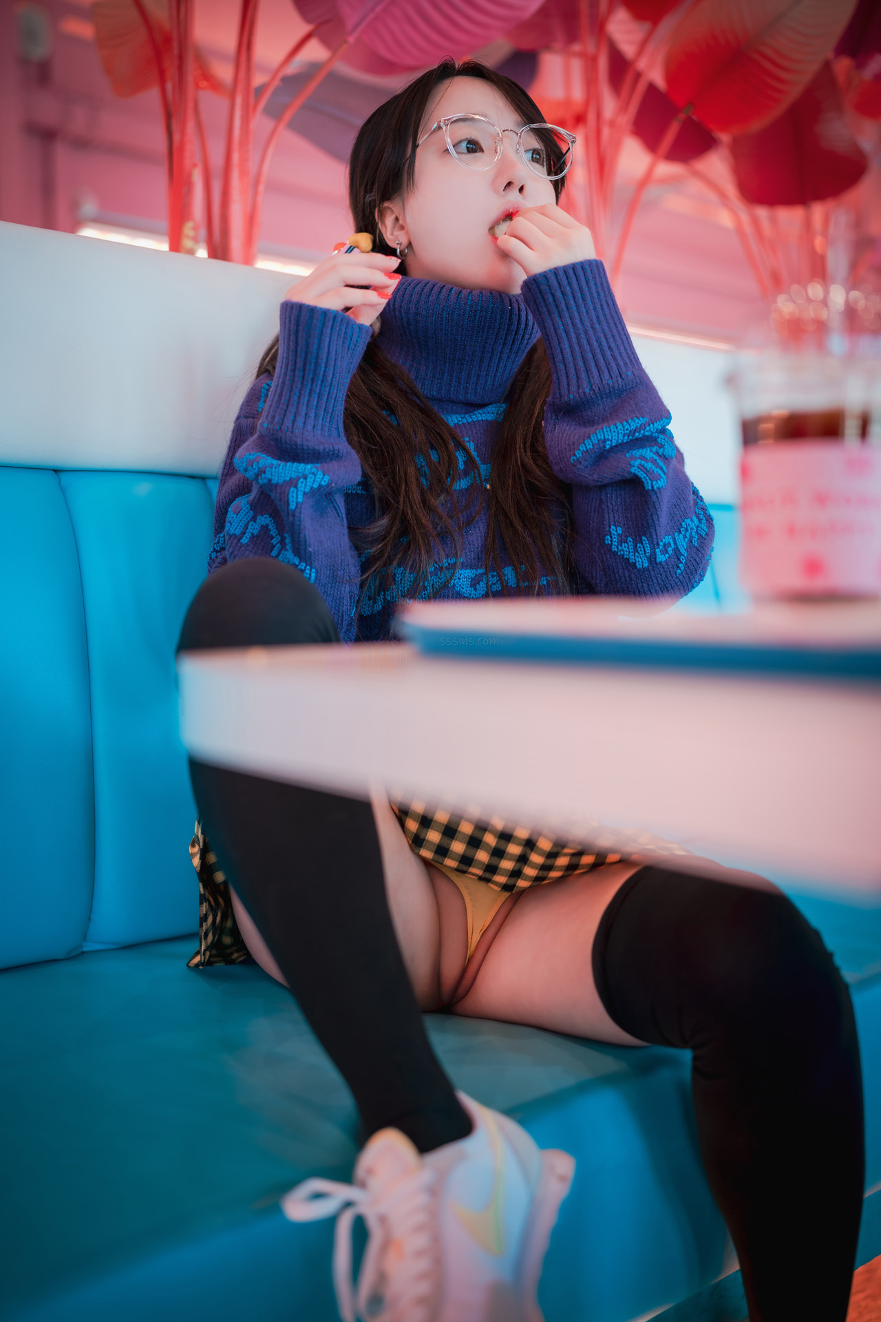 Son Yeeun 손예은, [DJAWA] Early Spring Walk in March Vol.2 (+S.Ver) Set.02 4