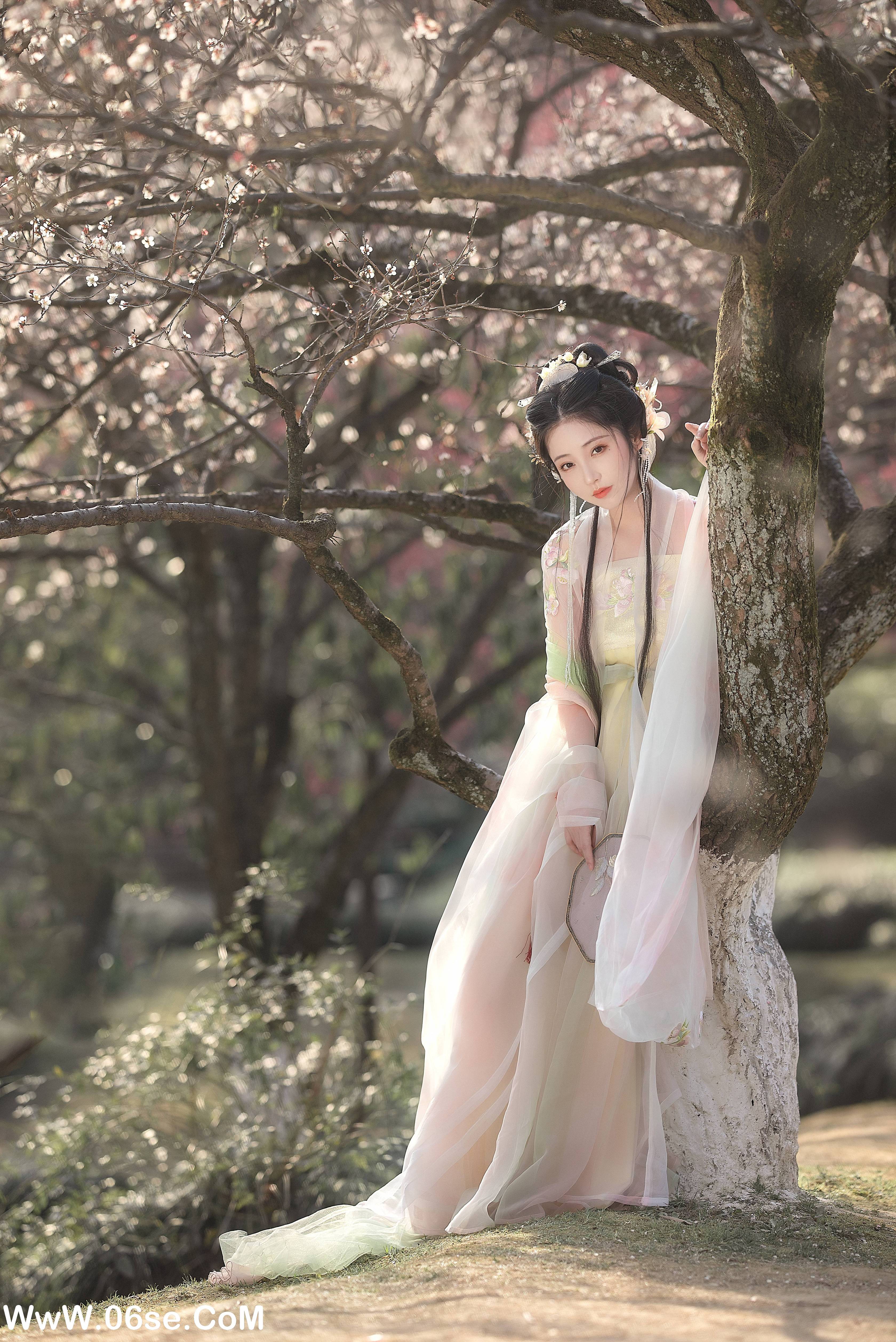 图片[17]-[YITUYU艺图语]2022.06.04 暗香 小温暖想要个大太阳[22P-374.38MB]-六色网