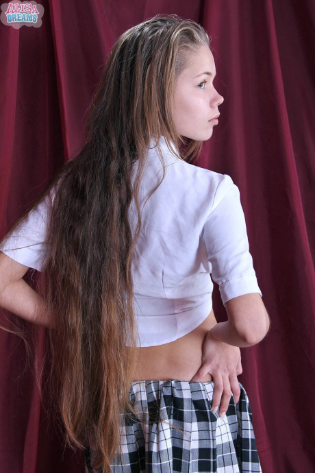 [Image: 95081bf8decb4c369b51a.jpg]