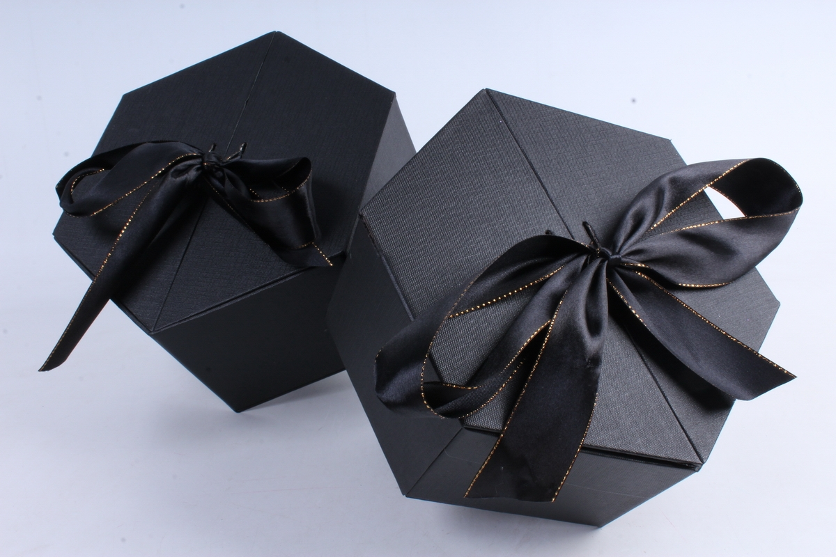 Подарок черного цвета. Коробочка для подарка. Необычная подарочная коробка. Оригинальные коробочки для подарков. Необычные коробочки для подарков.