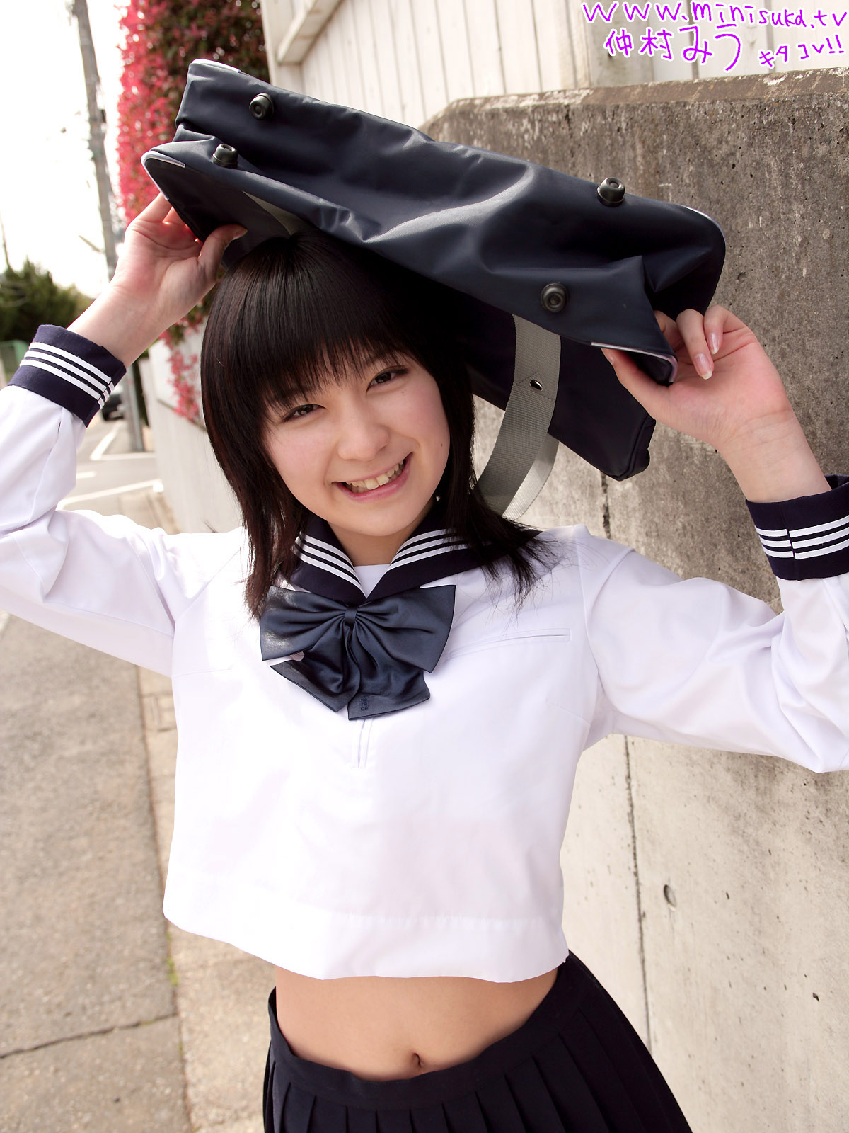 [Image: 955107c8a671895125d6a.jpg]