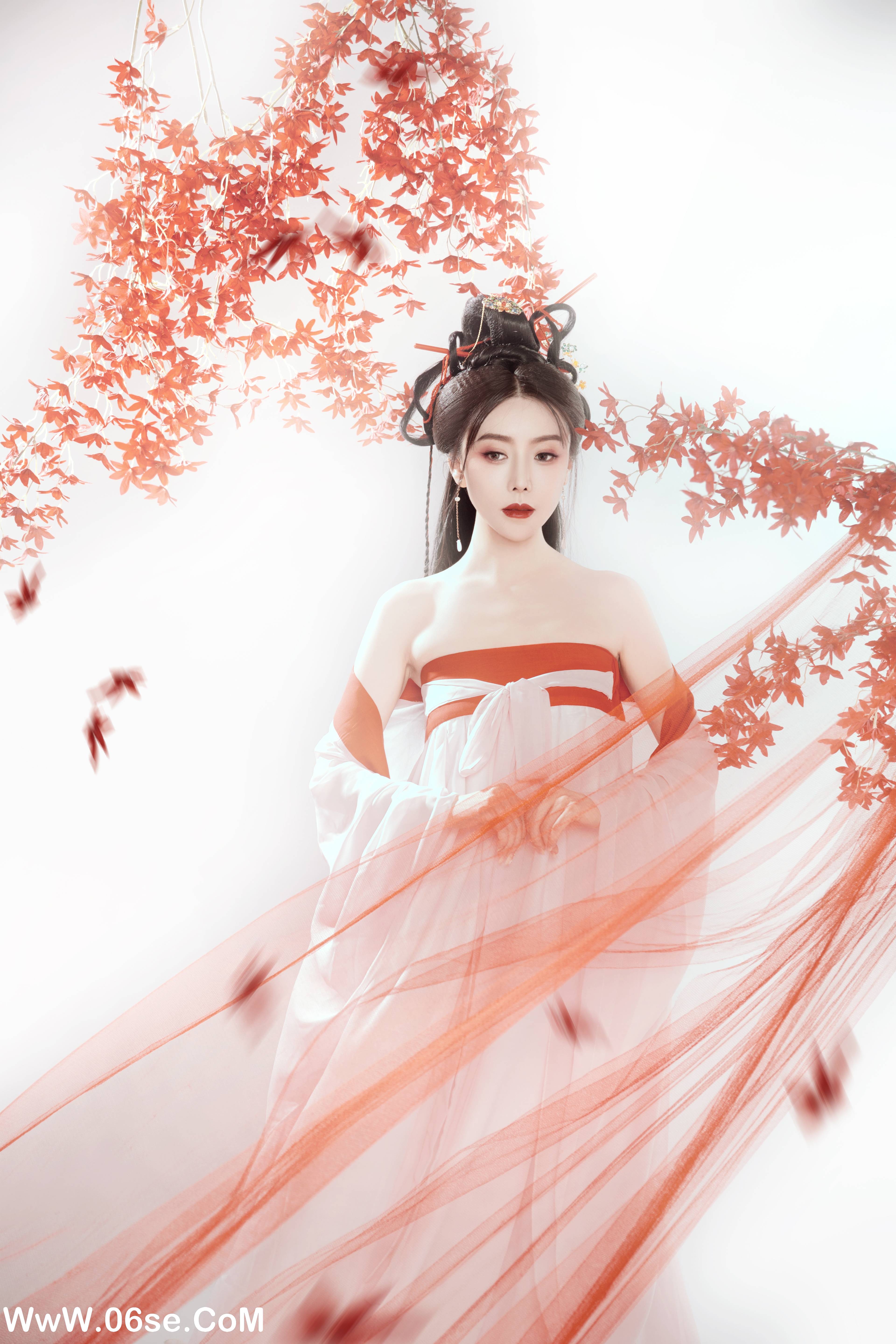 图片[9]-[YITUYU艺图语]2022.12.21 枫叶飘红 雪宝[21+1P／168MB]-六色网