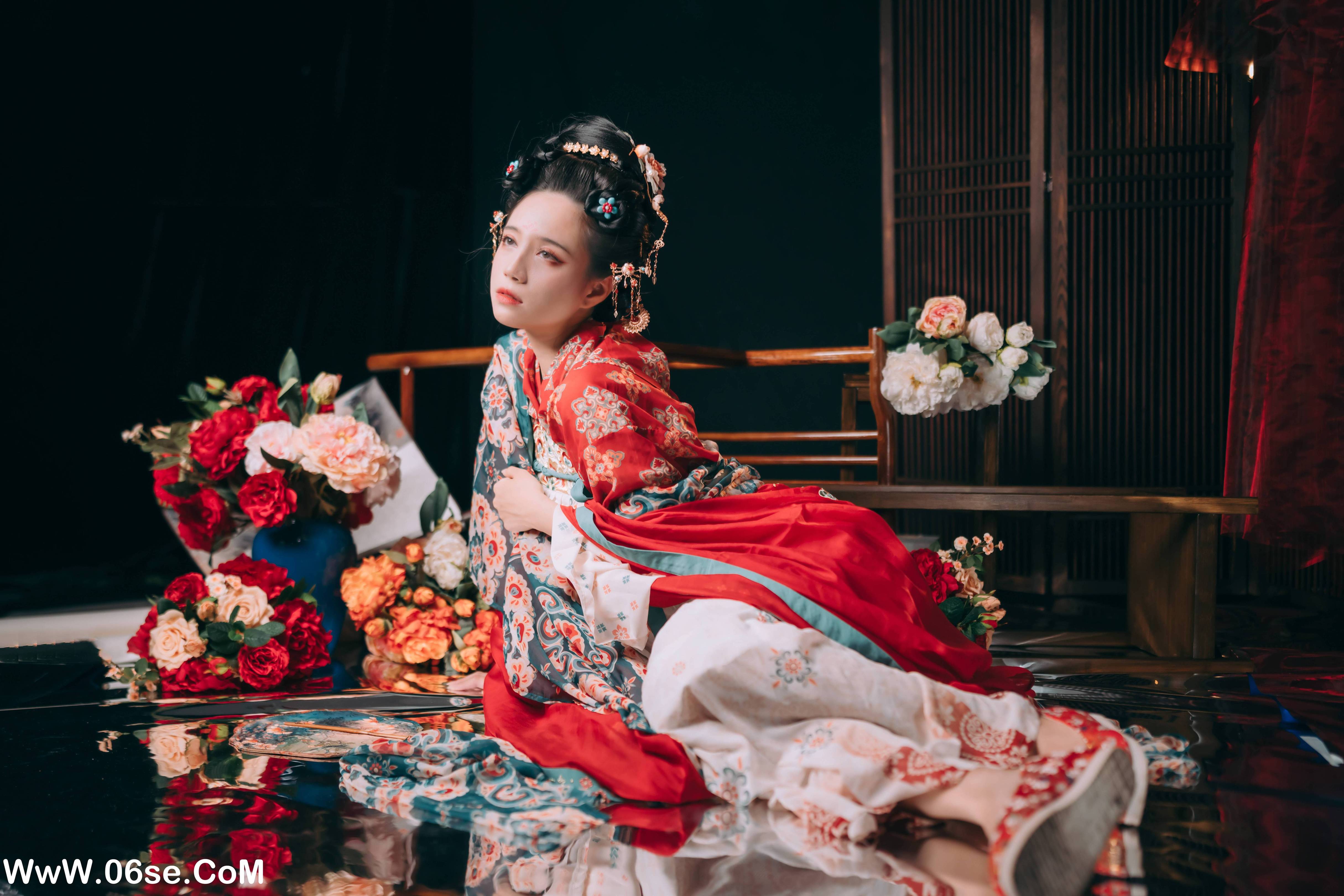 图片[23]-[YITUYU艺图语]2022.09.10 花想容颜 贰加六[22+1P／87.2MB]-六色网