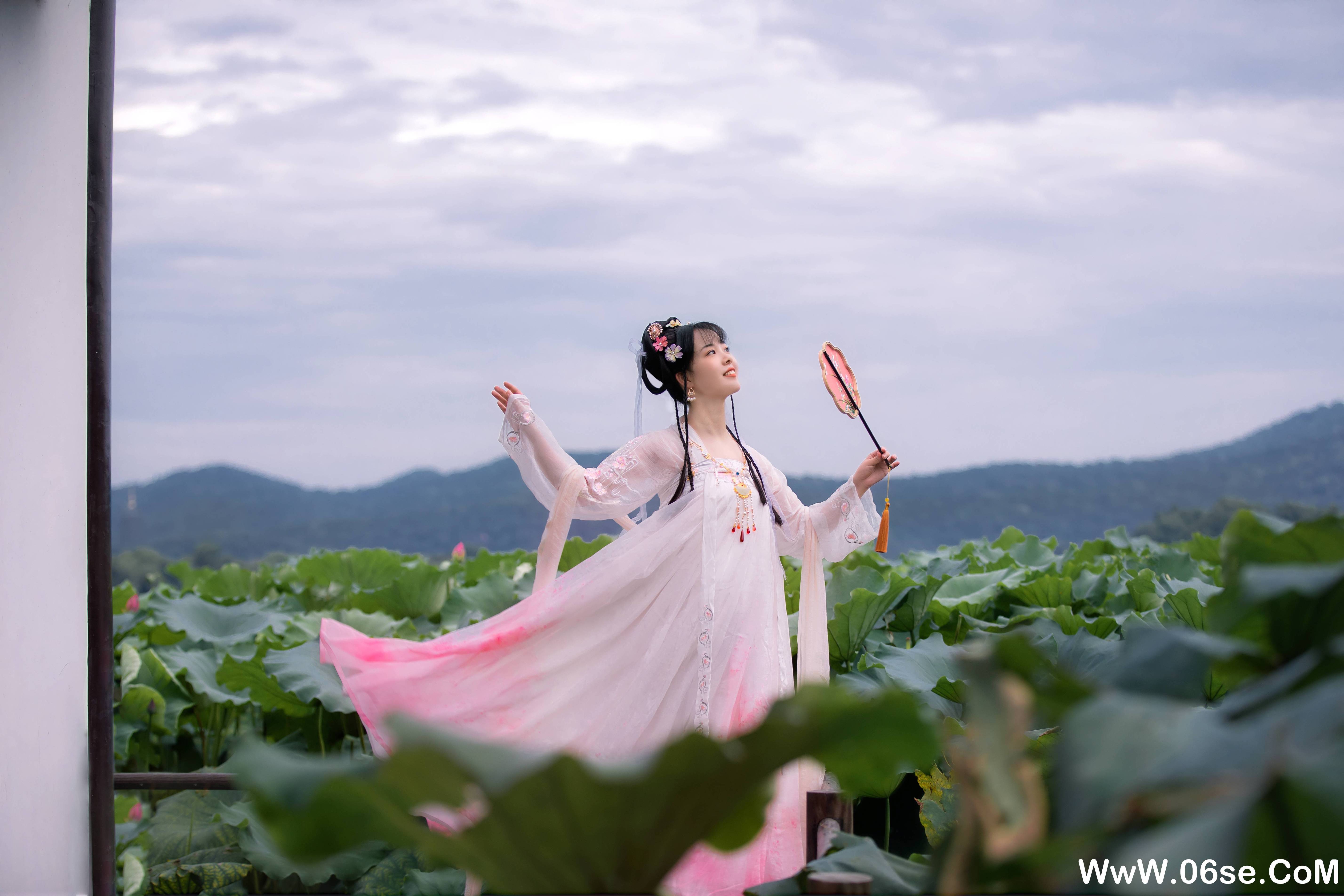 图片[19]-[YITUYU艺图语]2021.12.24 赏荷 僵僵[23+1P／463MB]-六色网