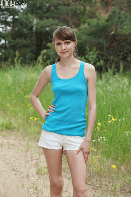 [Image: 961bf3f544a4efc1f3c95.jpg]