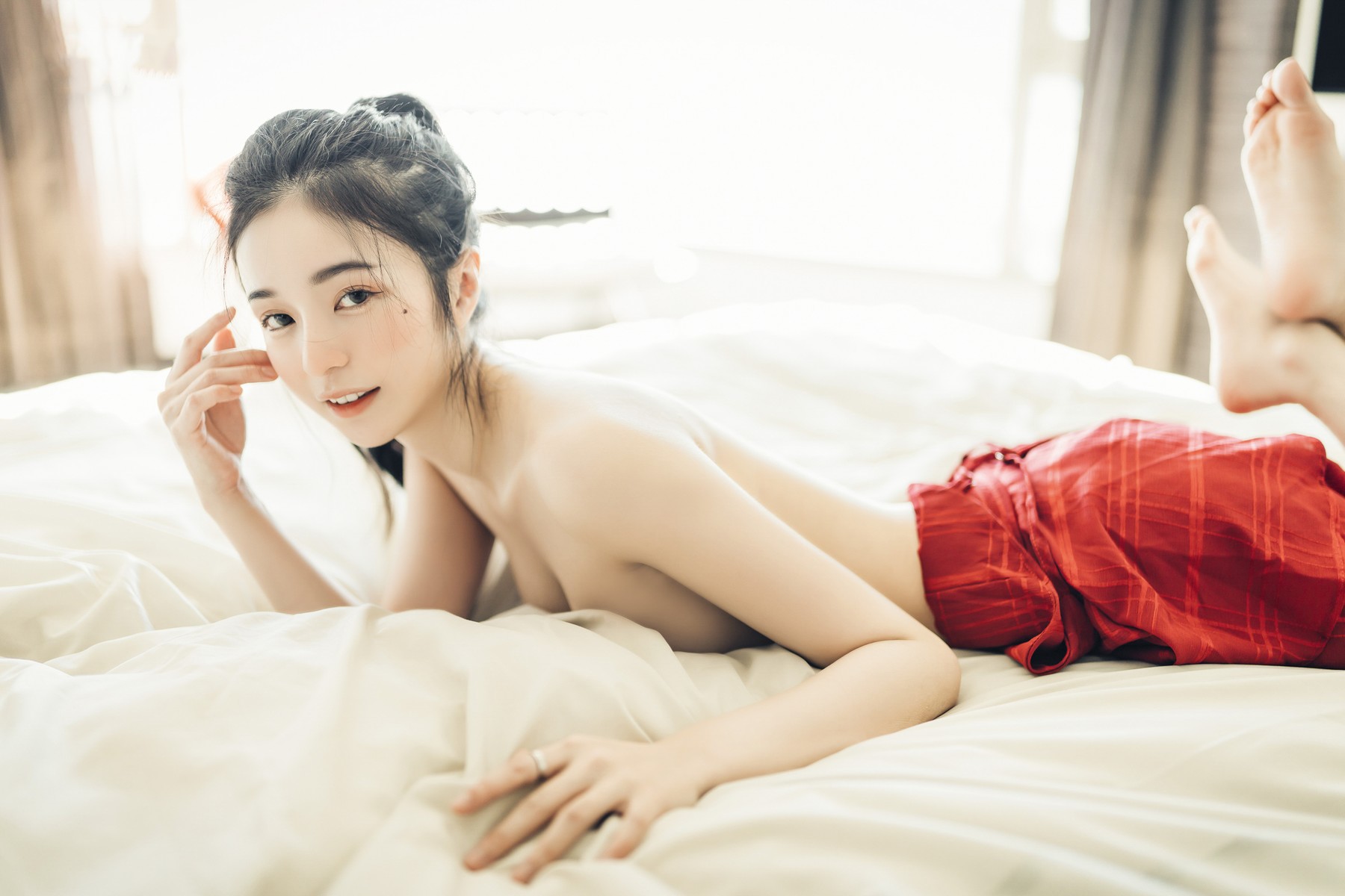 JVID精品 🔞仙仙辰 透明罩衫 透明駱駝蹄內褲 濕潤黑絲 我的女友 這次有點色😈有點甜 Set.01 20