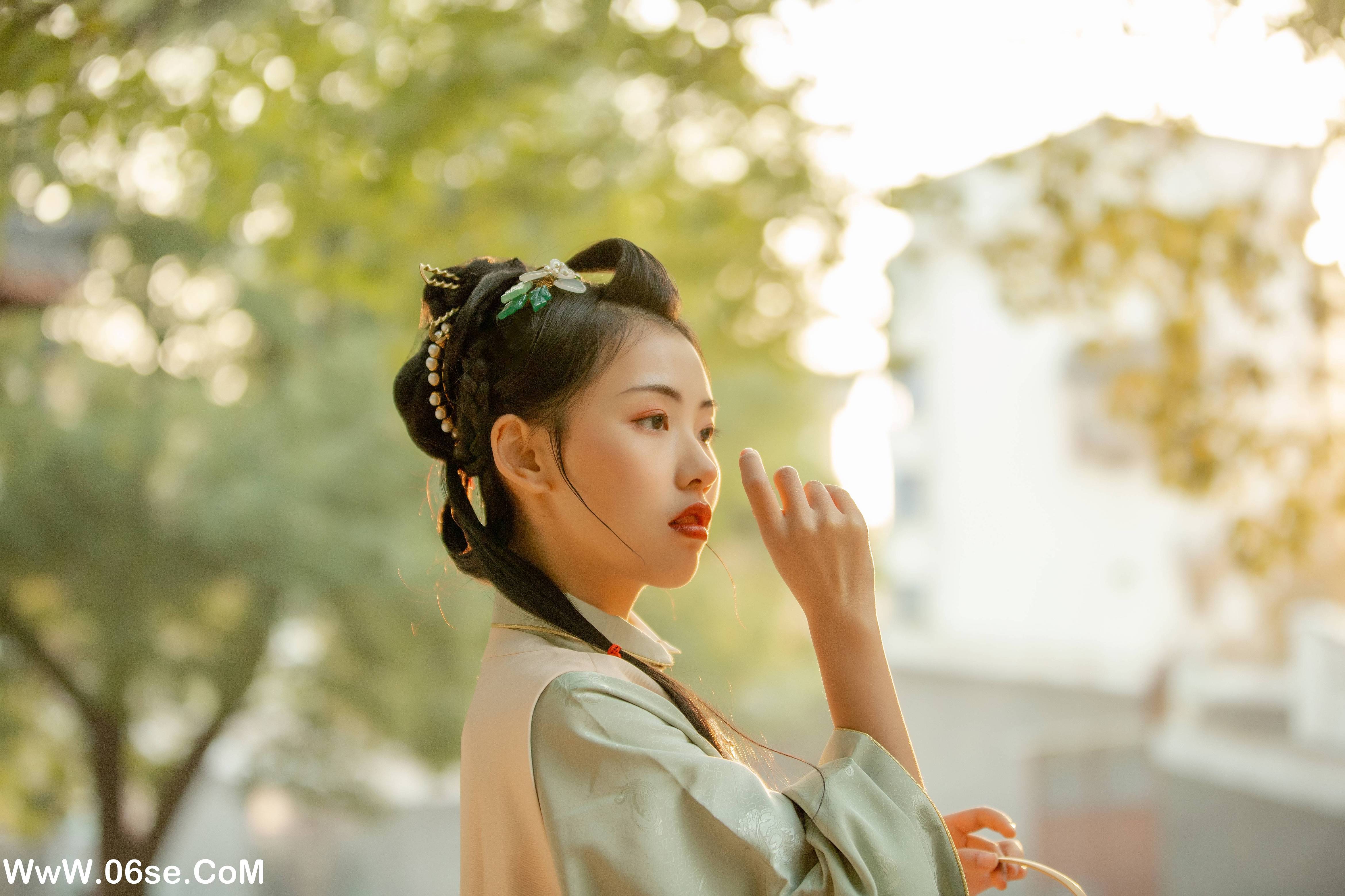 图片[6]-[YITUYU艺图语]2022.08.28 春雨杏花急急落 日落欣橙[26P／422MB]-六色网