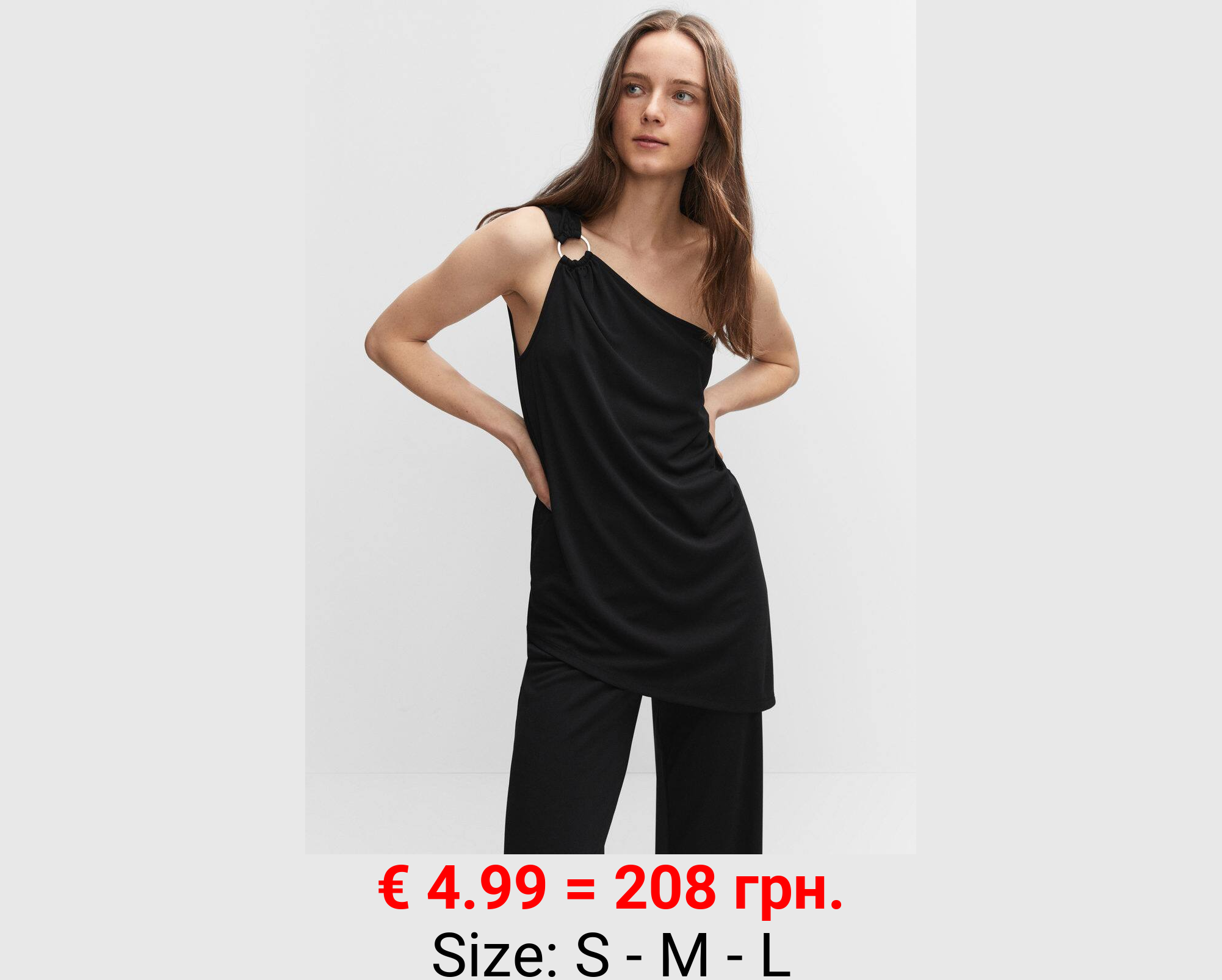 Top asimétrico detalle metálico