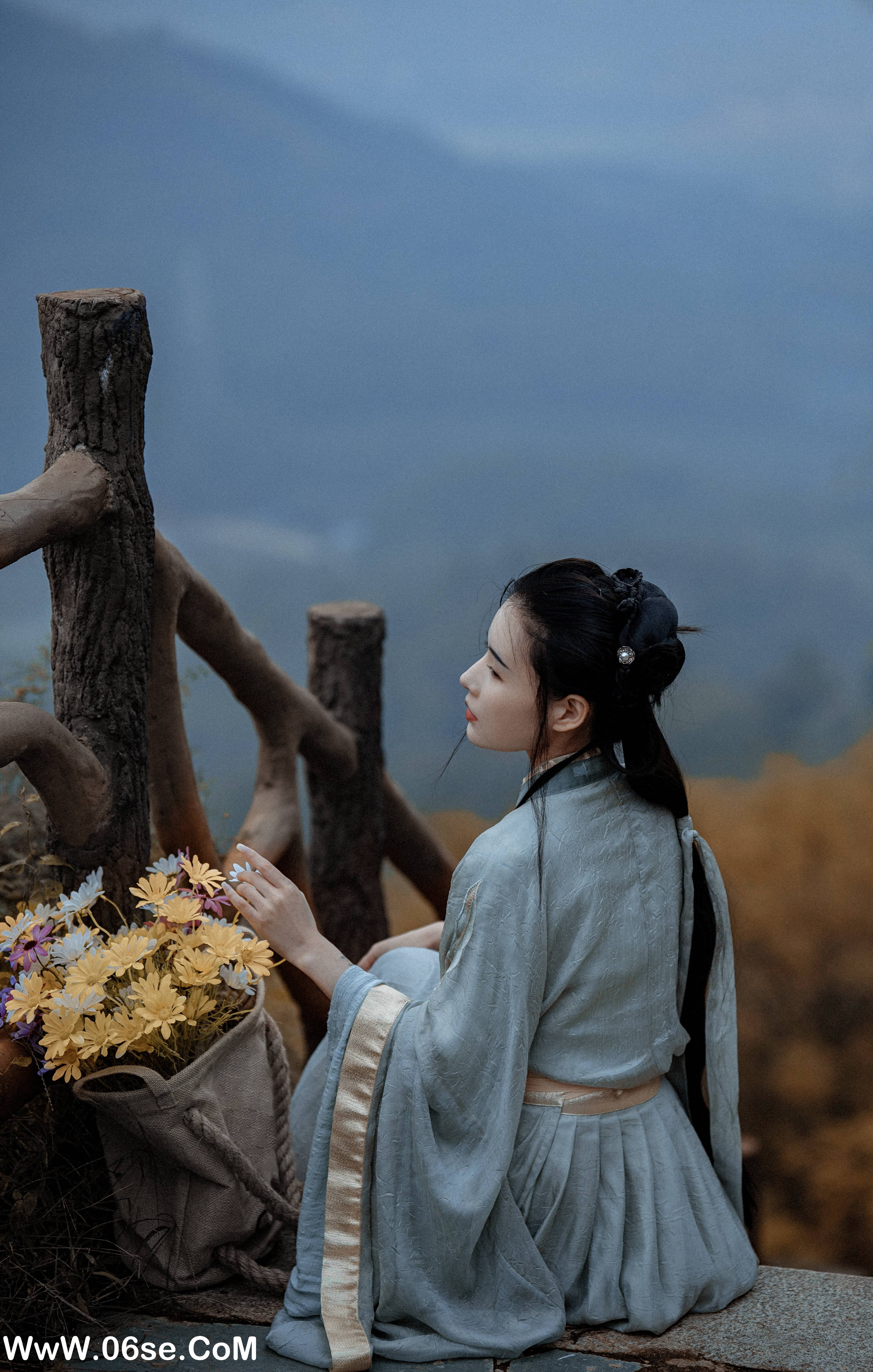图片[23]-[YITUYU艺图语]2022.02.22 远山无月见秋灯 雅熙[25+1P／359MB]-六色网