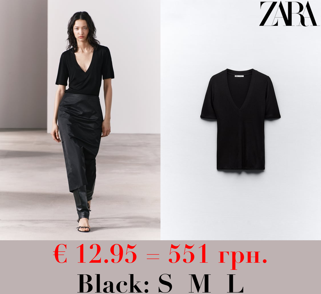 FLOWING V-NECK T-SHIRT