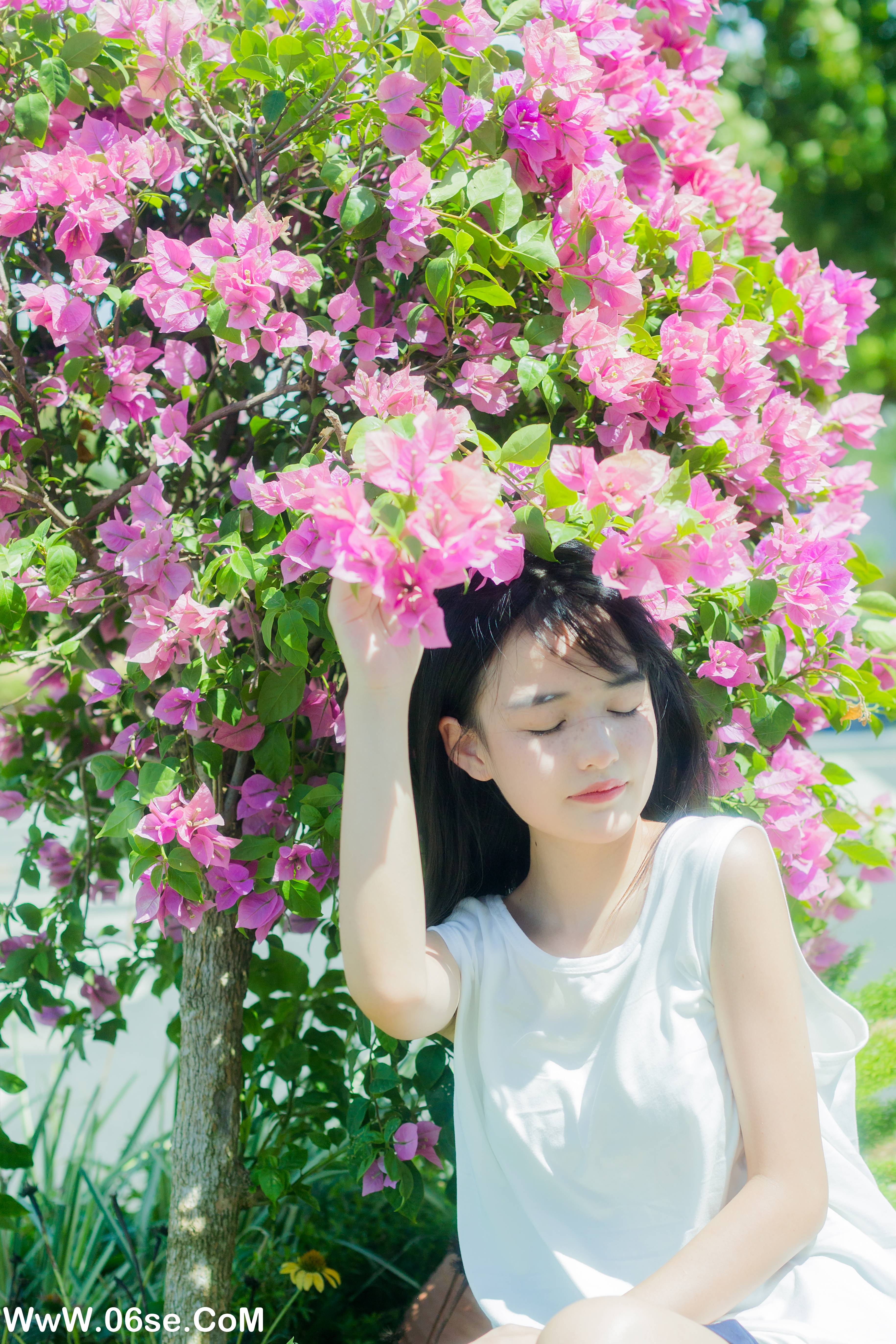 图片[11]-[YITUYU艺图语]2022.09.30 街心三角梅 小怡妹妹cute[33+1P／362MB]-六色网