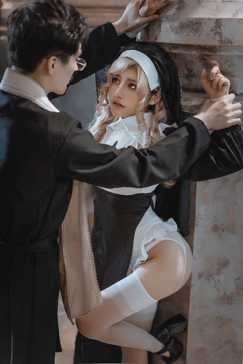 [Cos]一笑芳香沁 - 修女与神父[42P+11V] 11