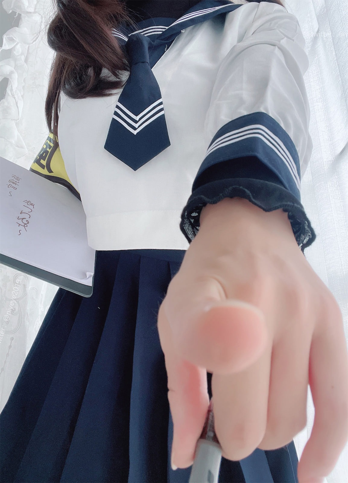 白烨 风纪委员 17